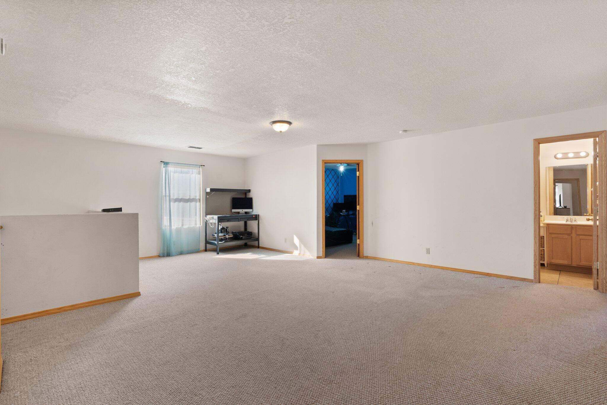 3292 San Ildefonso Loop NE