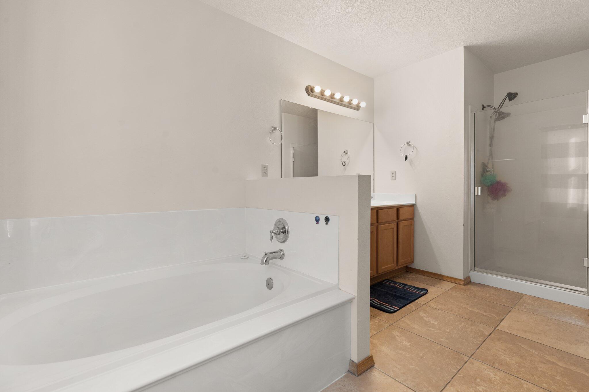 3292 San Ildefonso Loop NE