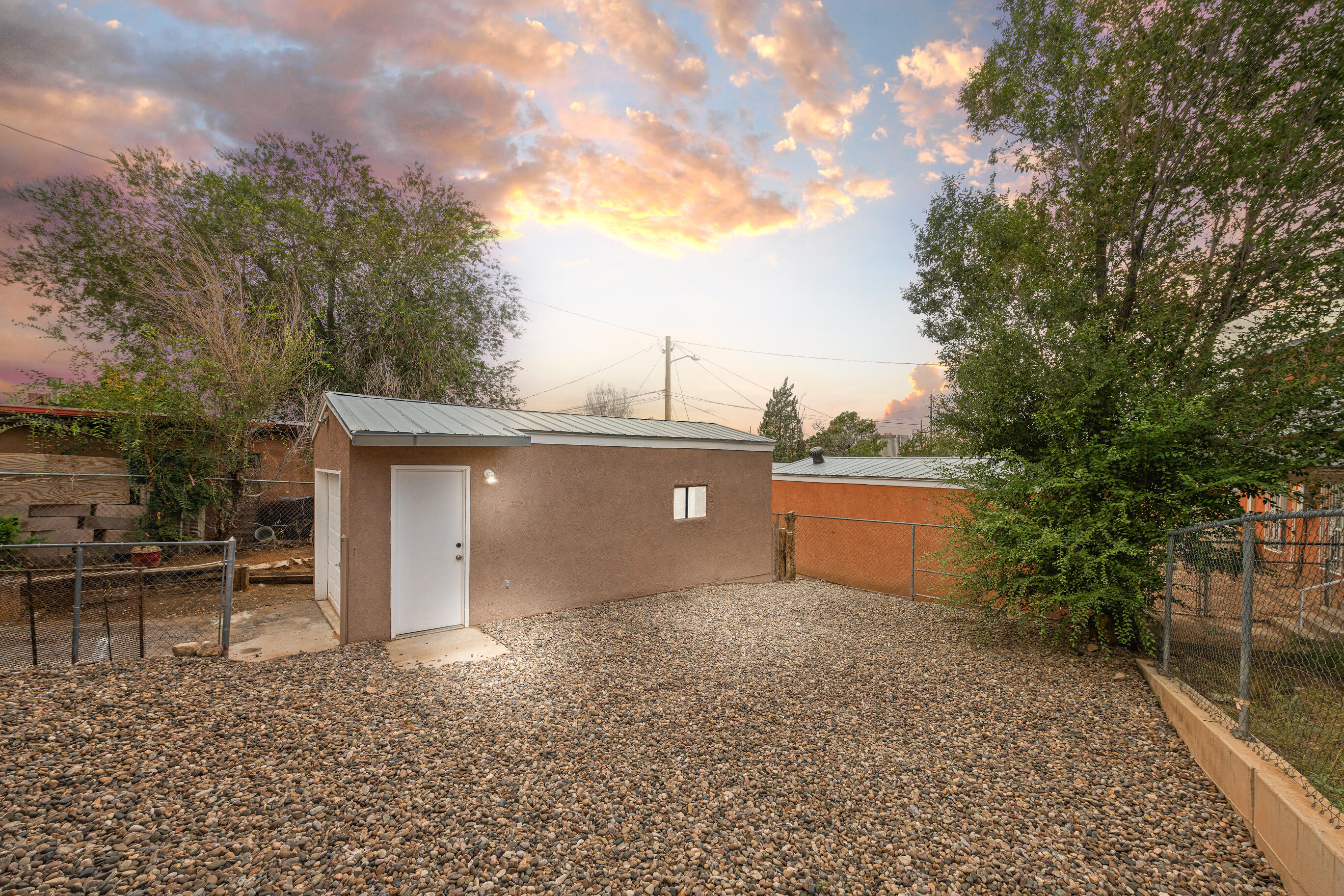 1021 Edith Boulevard NE