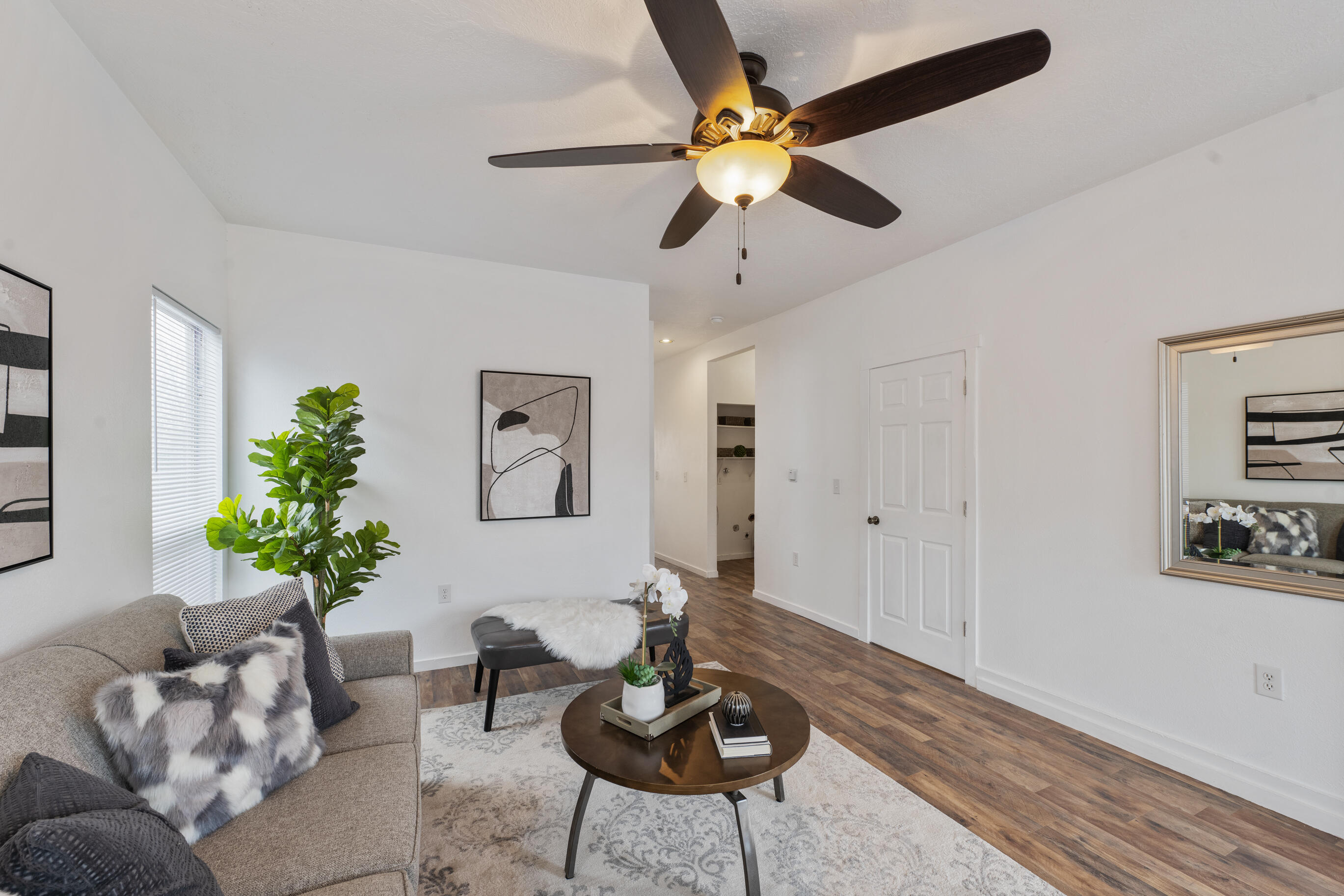 1021 Edith Boulevard NE