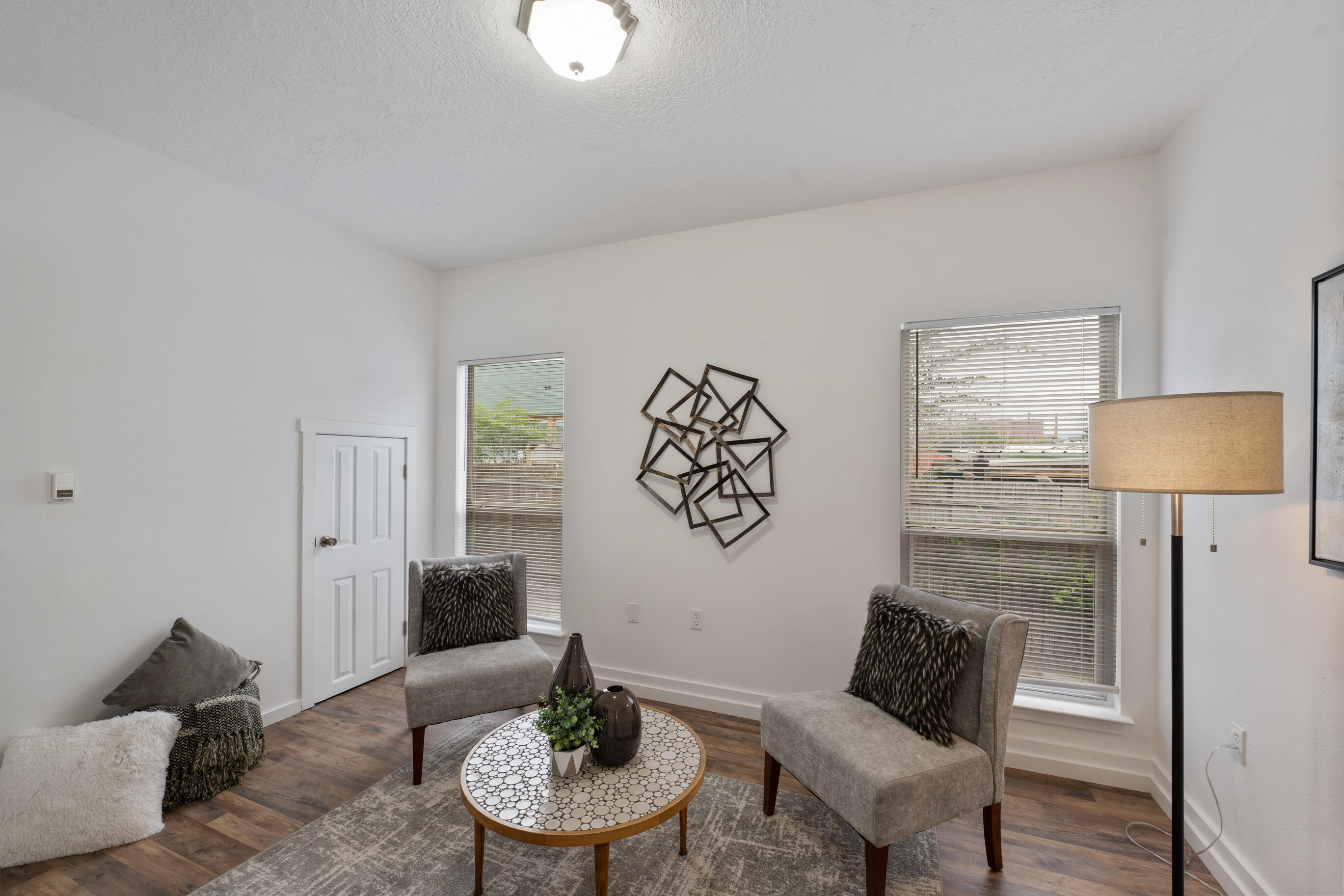 1021 Edith Boulevard NE