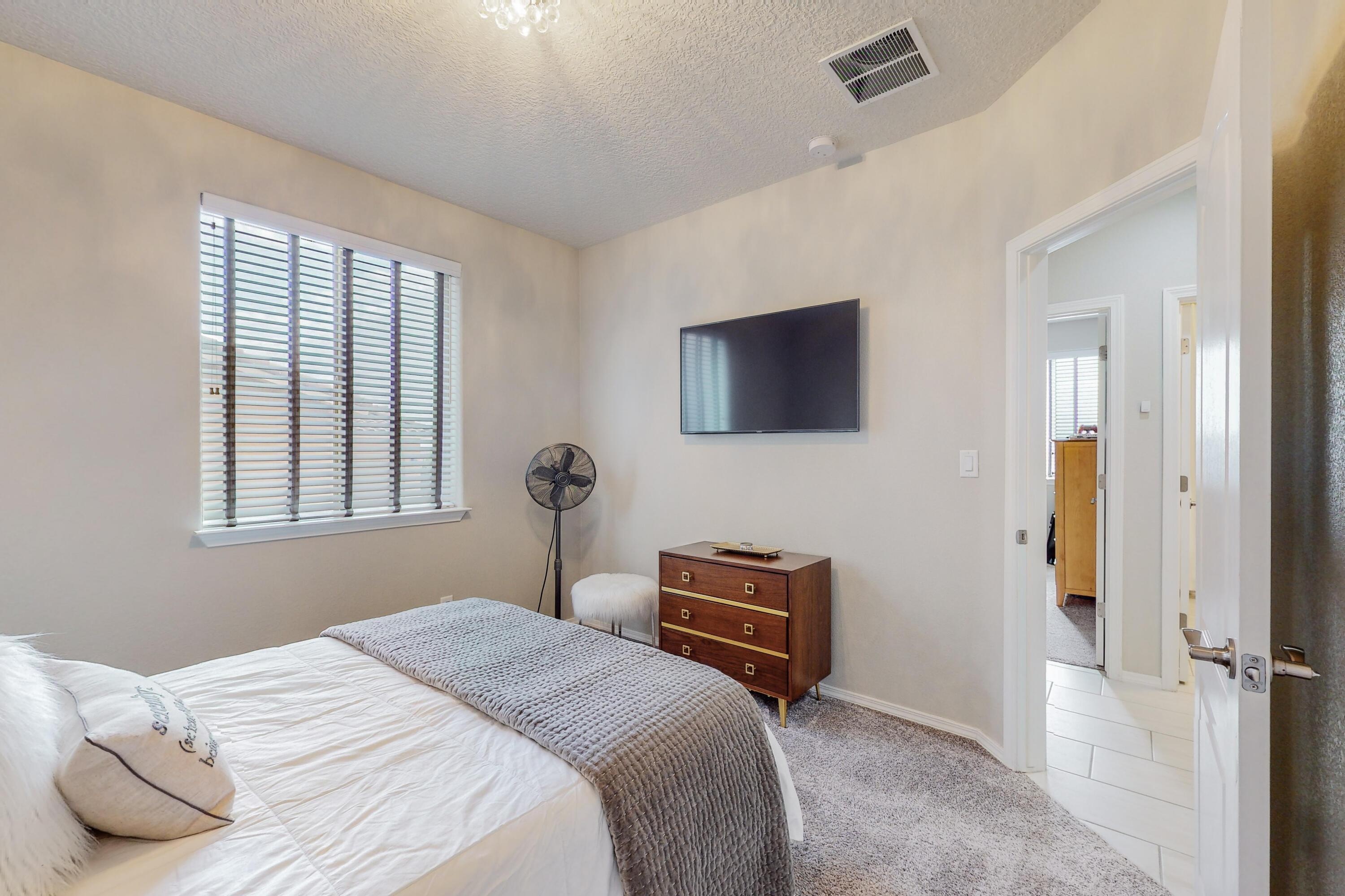 1801 Tent Rocks Drive NW