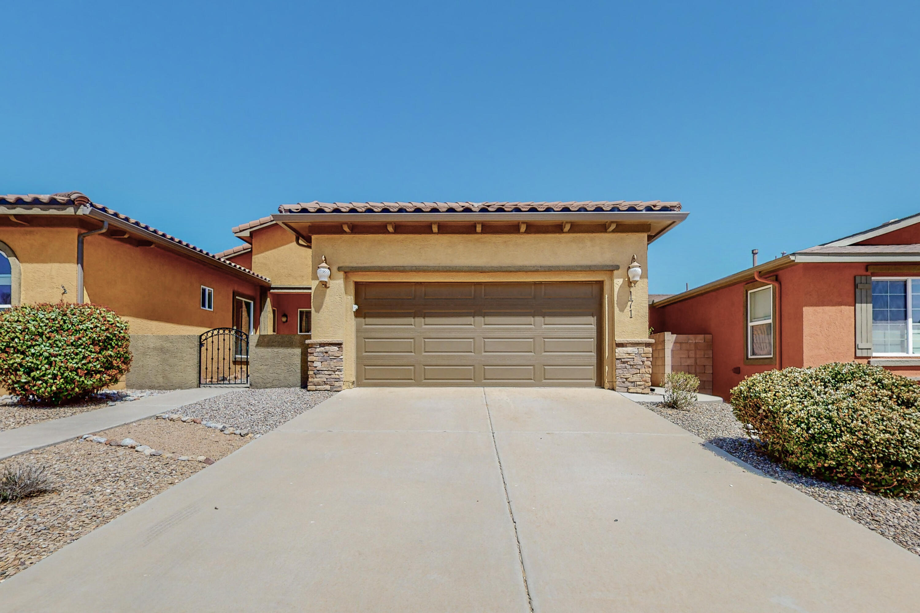 171 Zuni River Circle SW