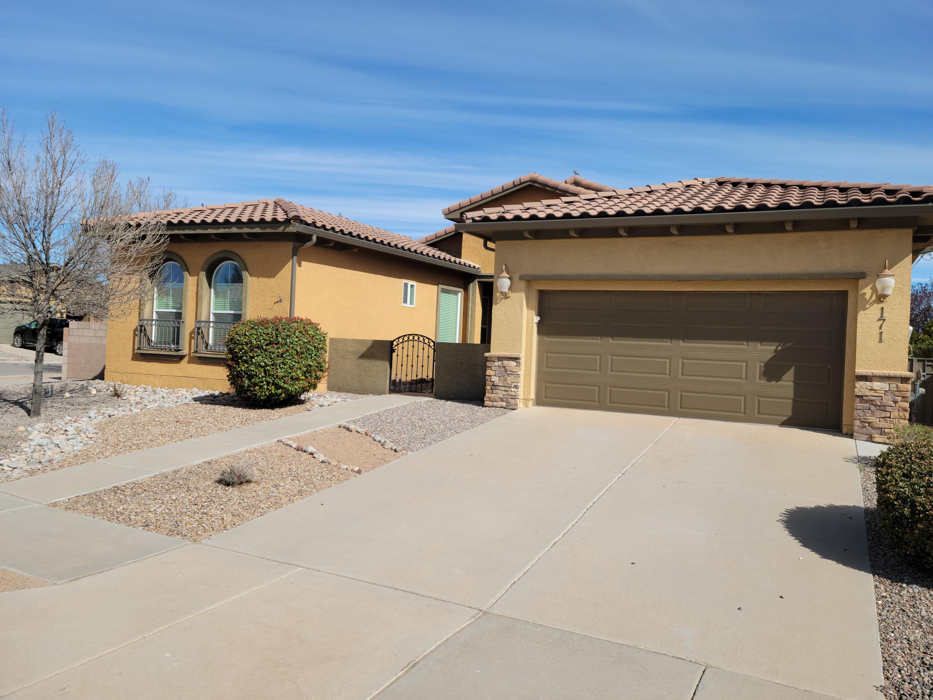 171 Zuni River Circle SW