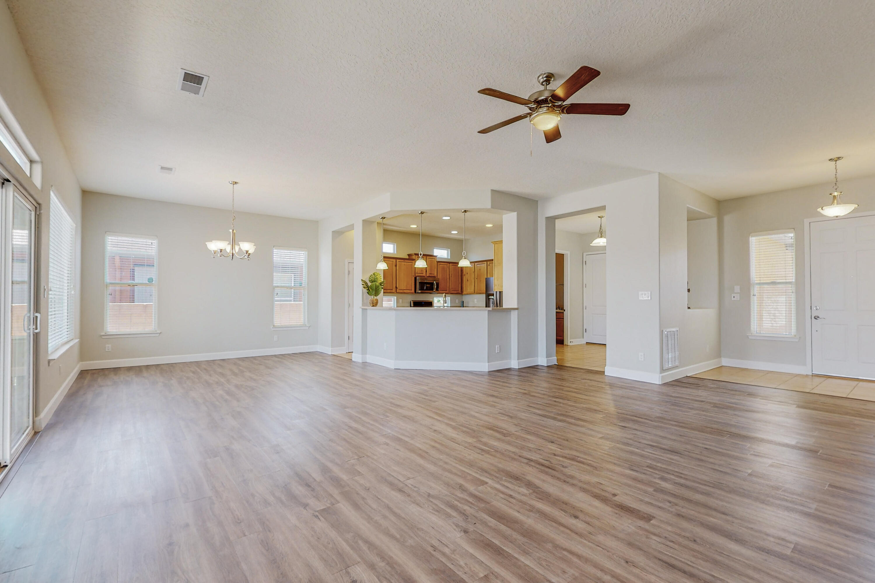 171 Zuni River Circle SW