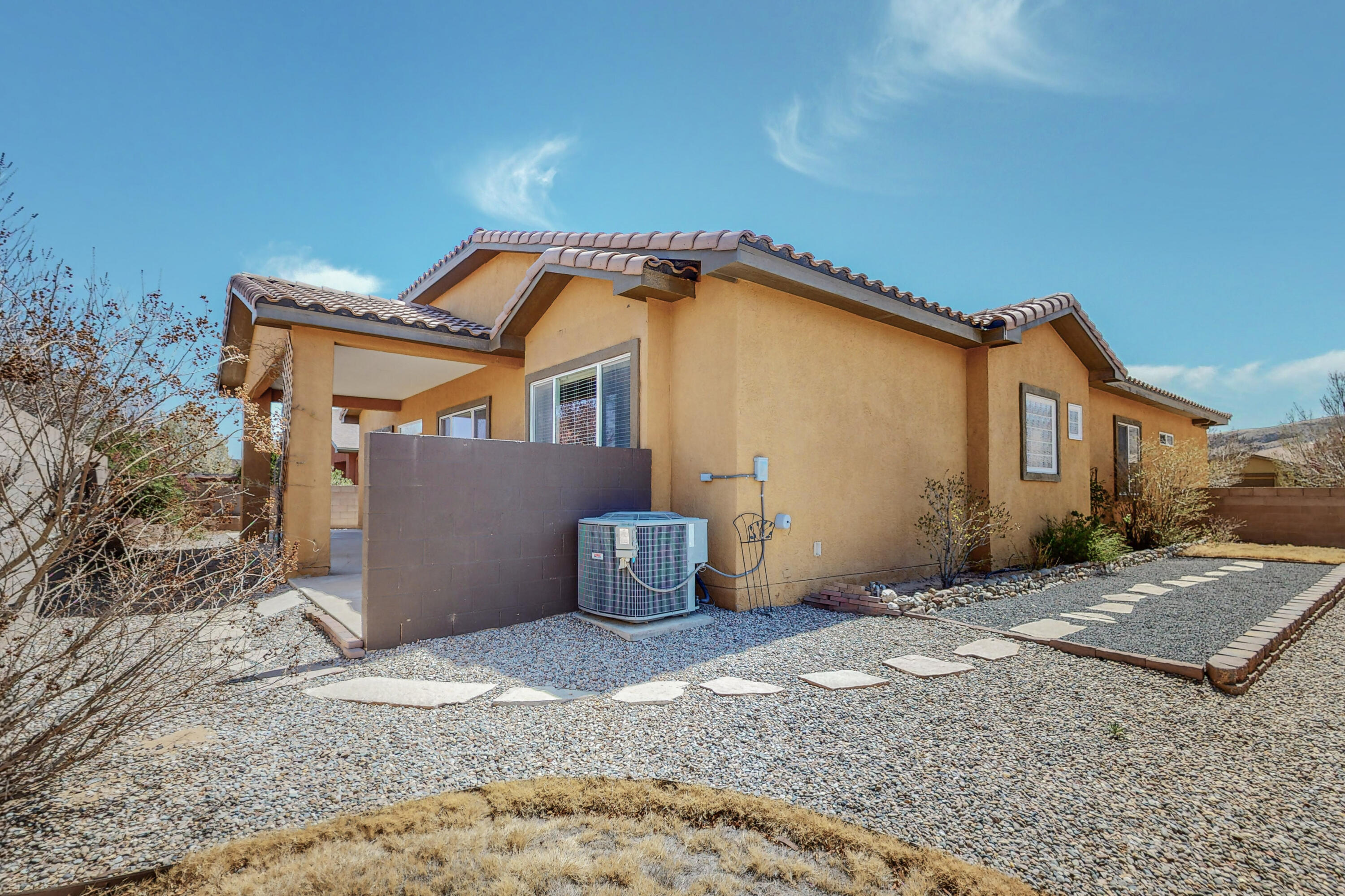 171 Zuni River Circle SW