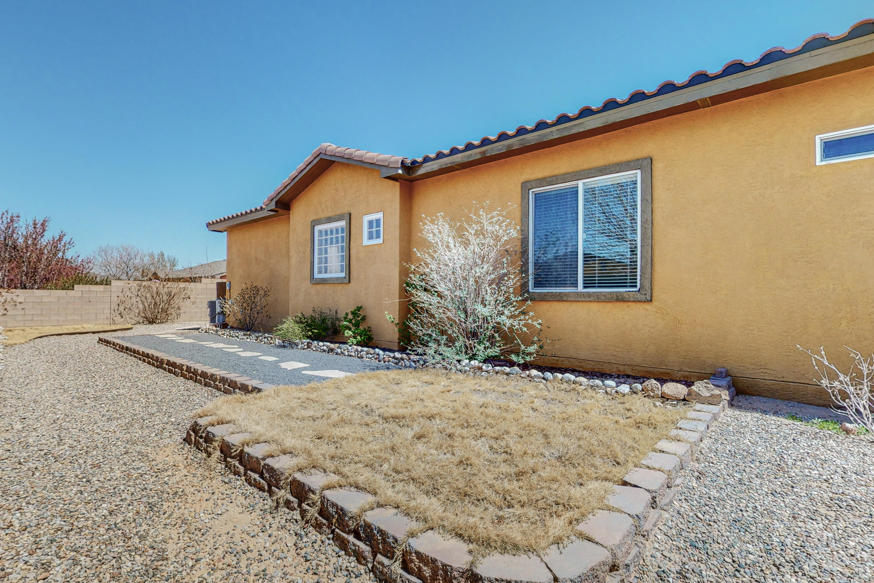 171 Zuni River Circle SW