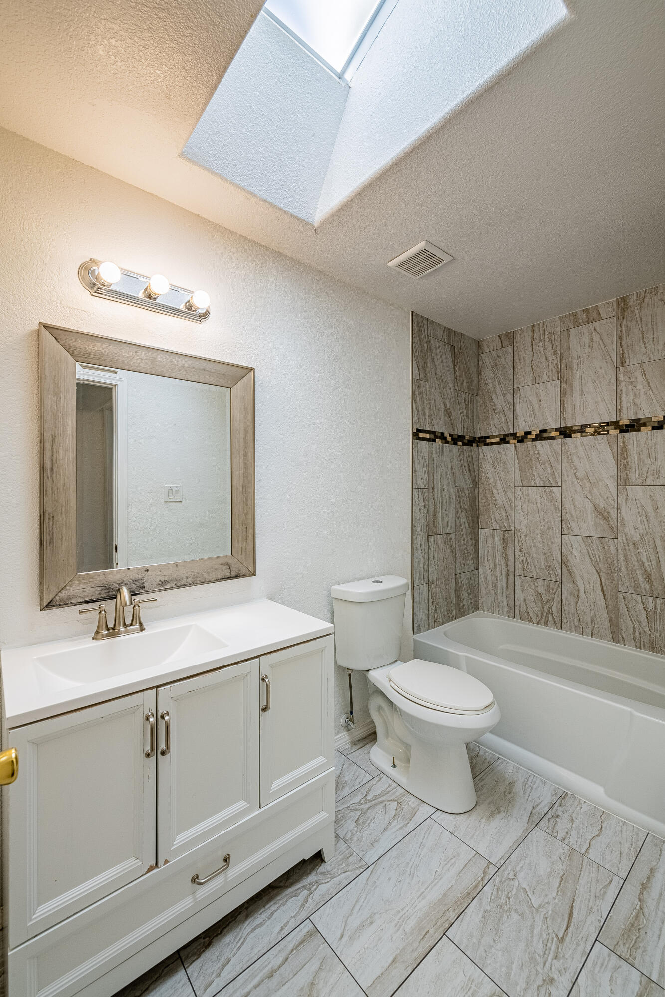 2301 Meadow Gate Trail SW