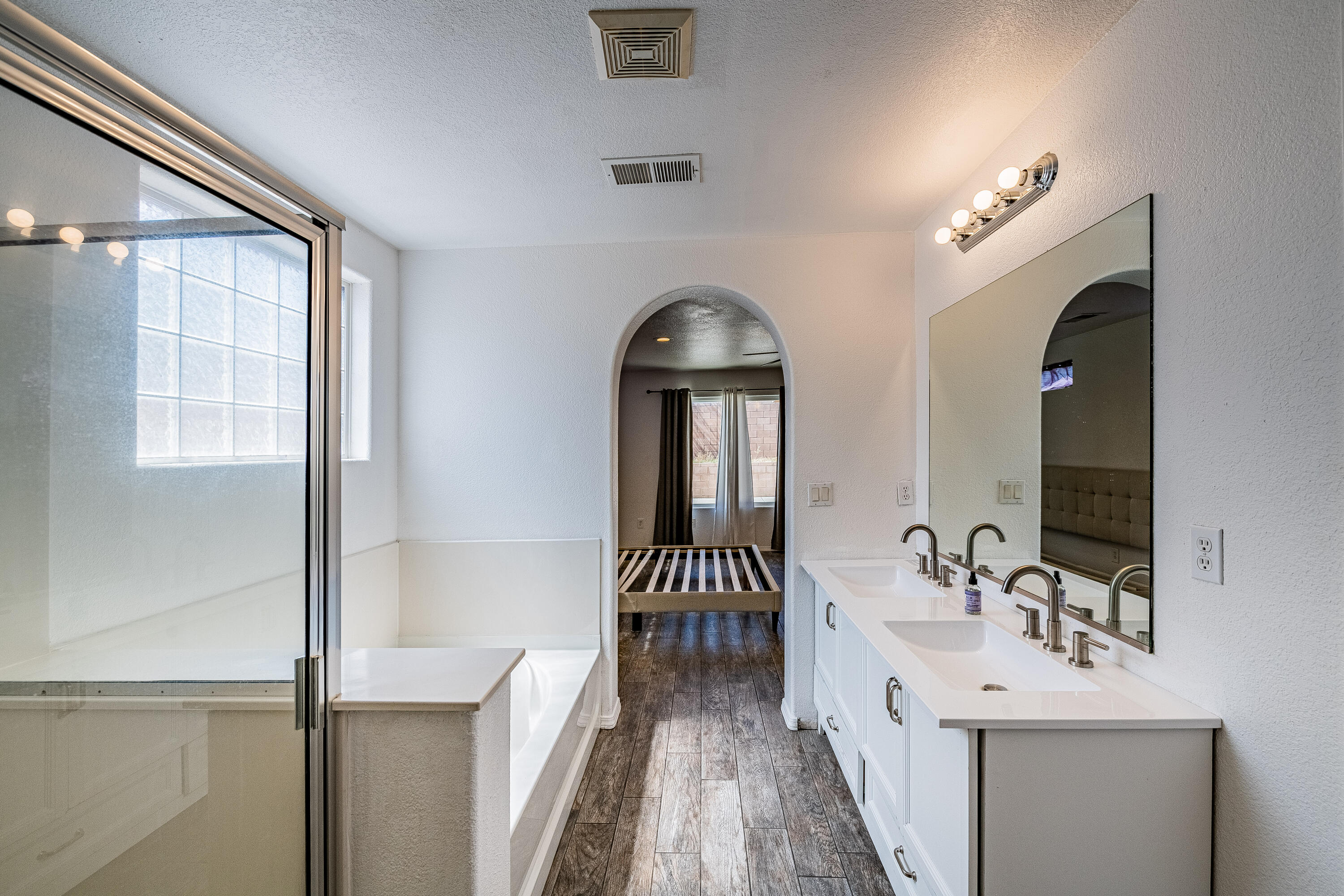 2301 Meadow Gate Trail SW