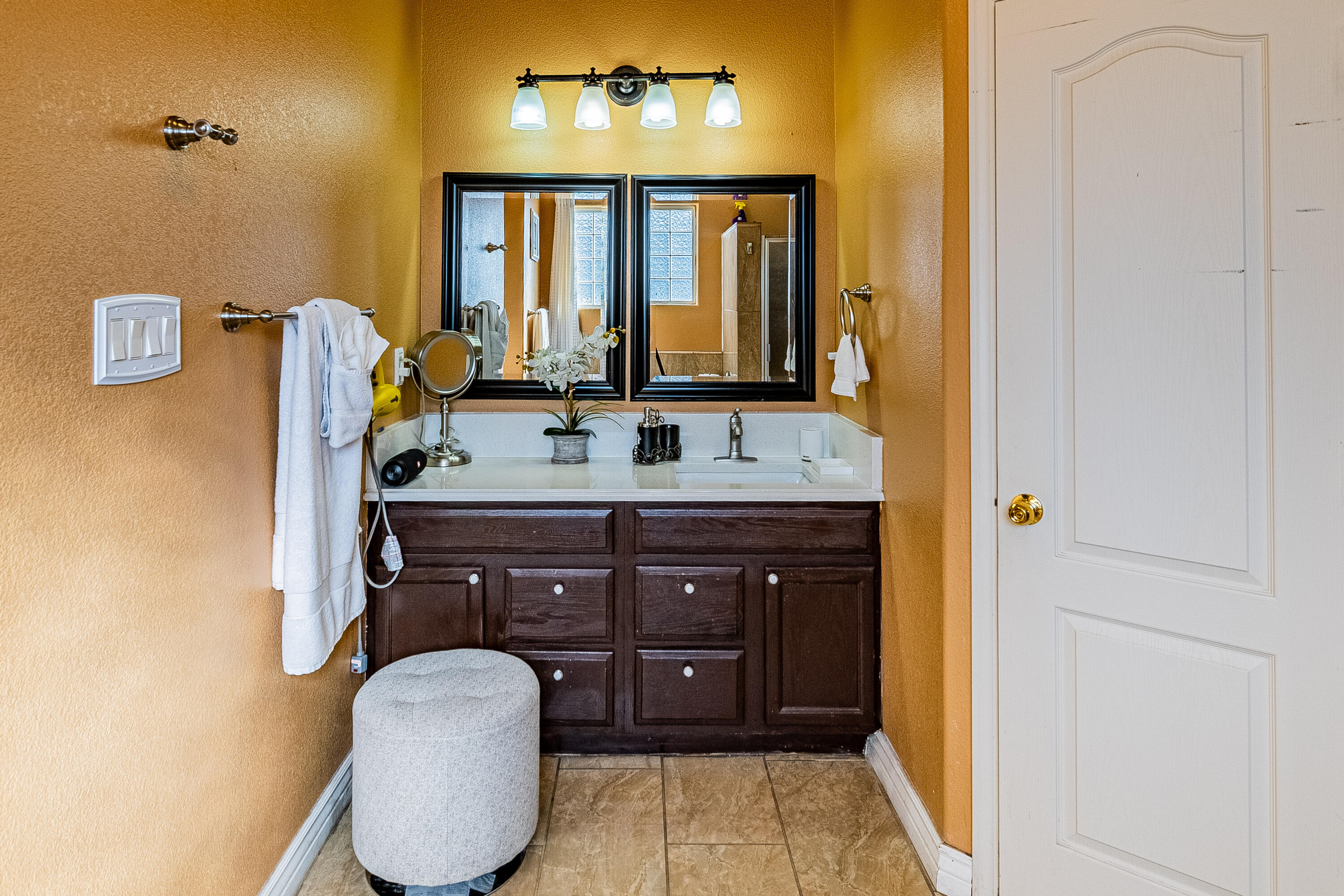 9805 Canyon Gate Trail SW