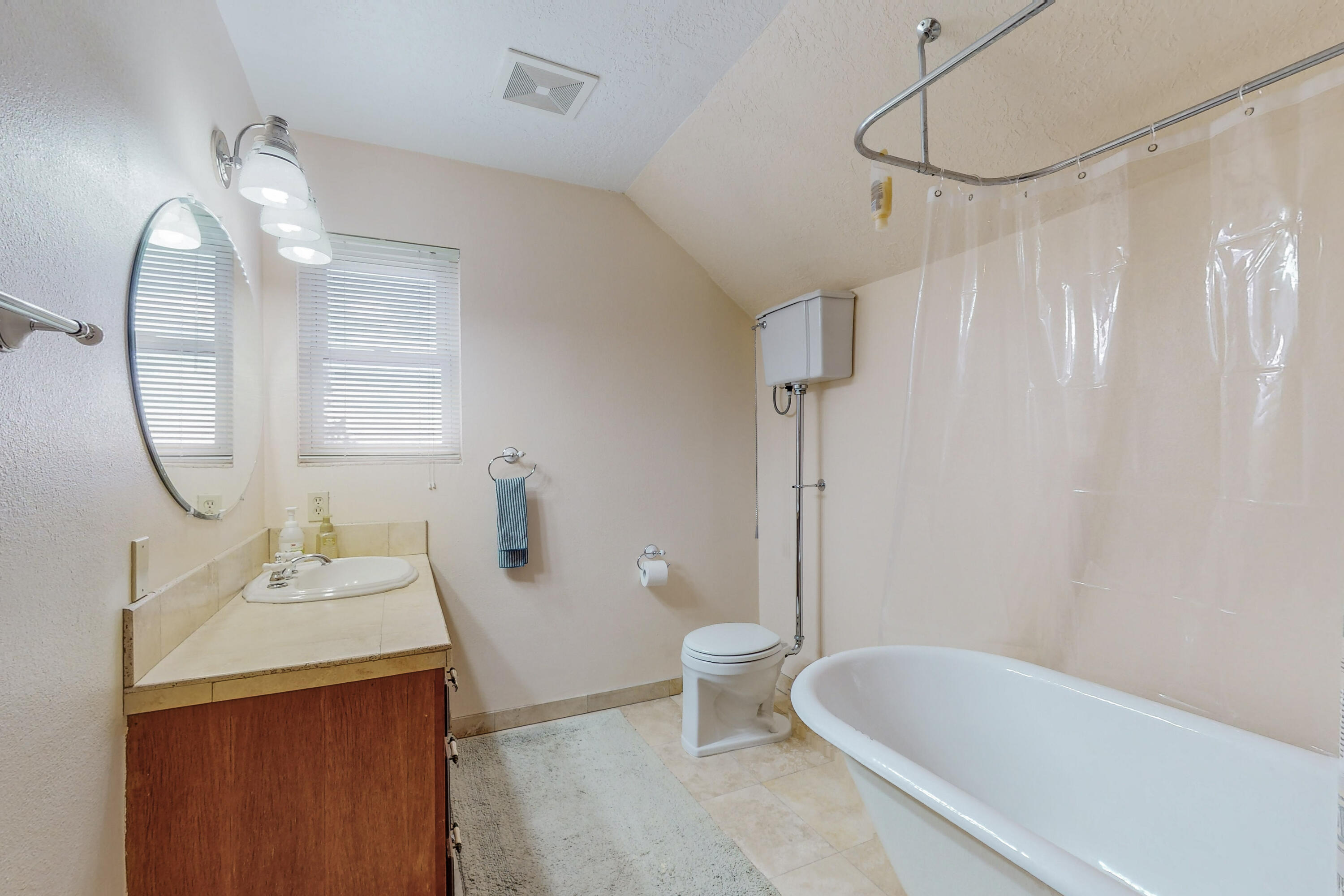 3108 Palo Alto Drive NE
