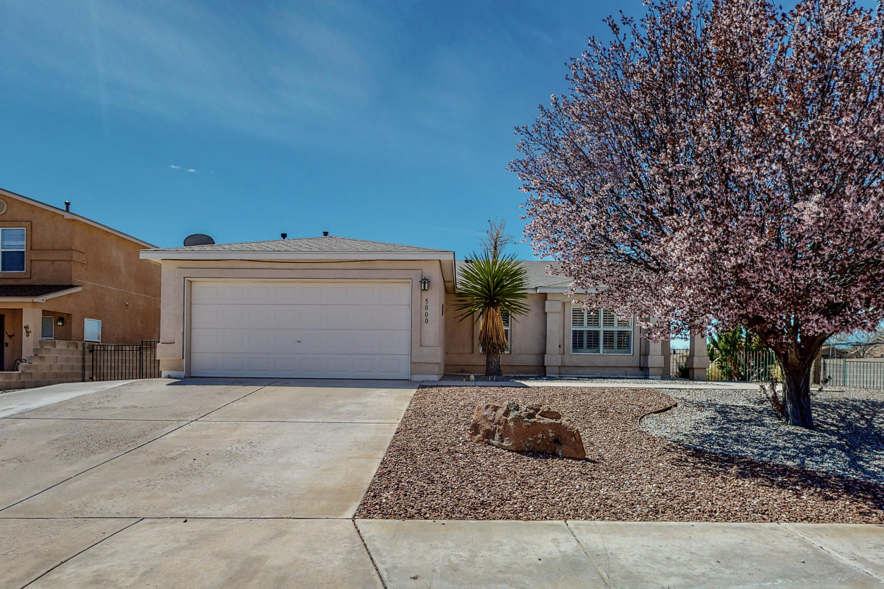 5000 Sundance Drive NE
