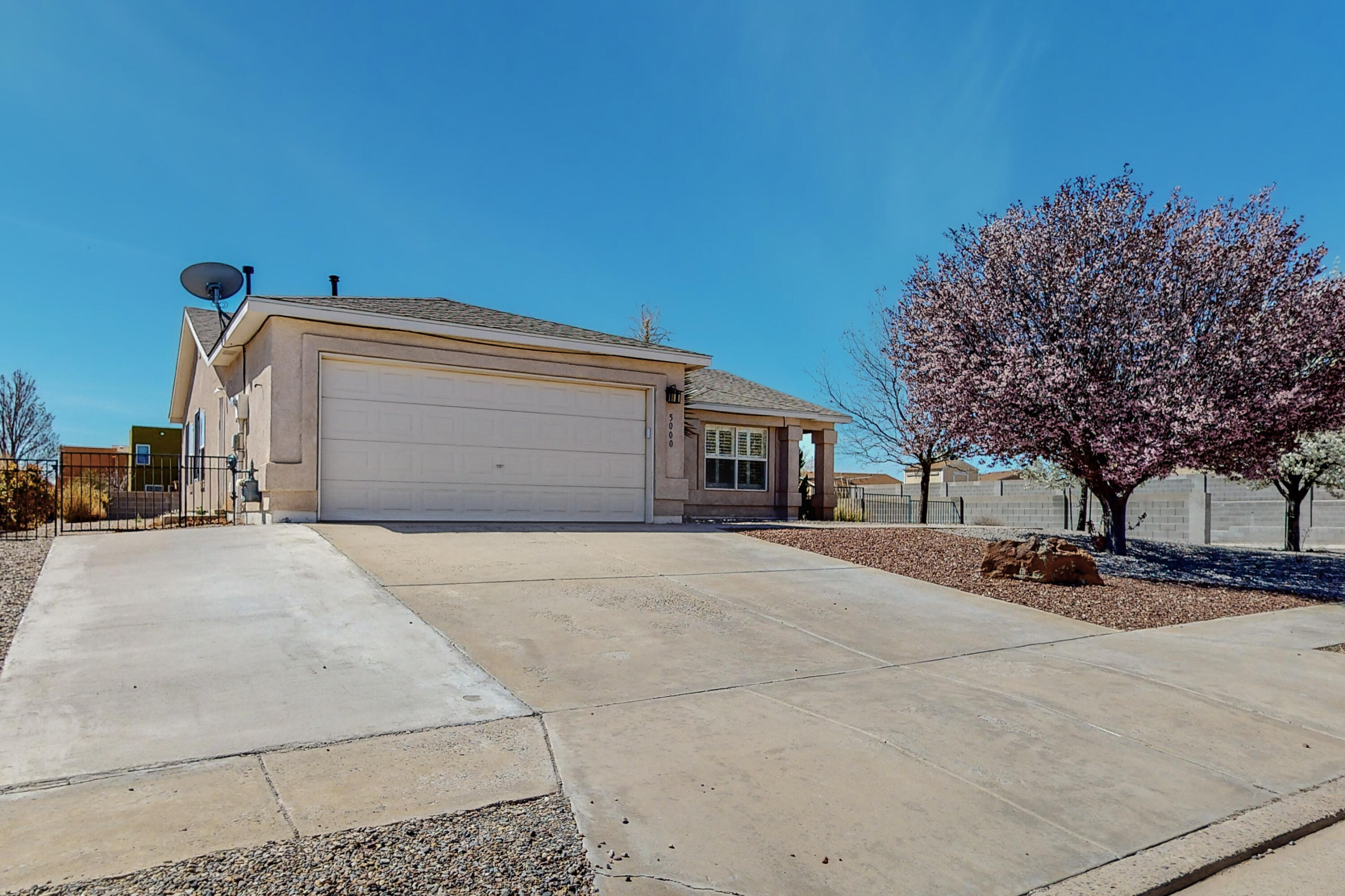 5000 Sundance Drive NE