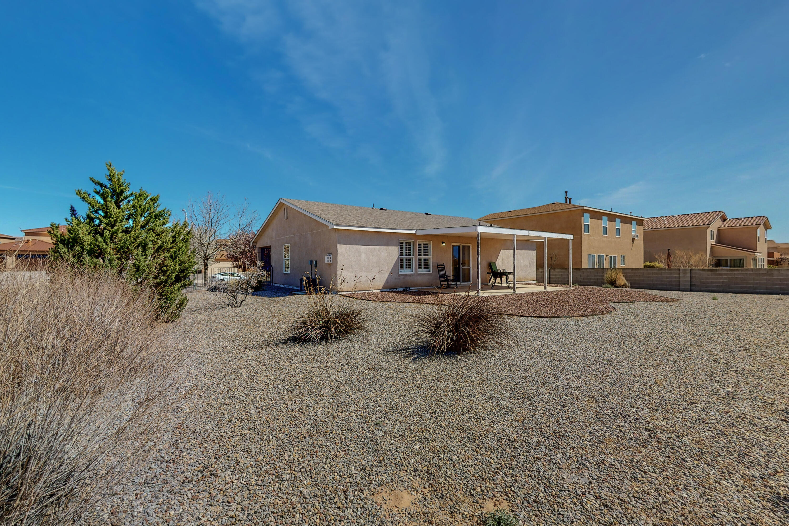 5000 Sundance Drive NE