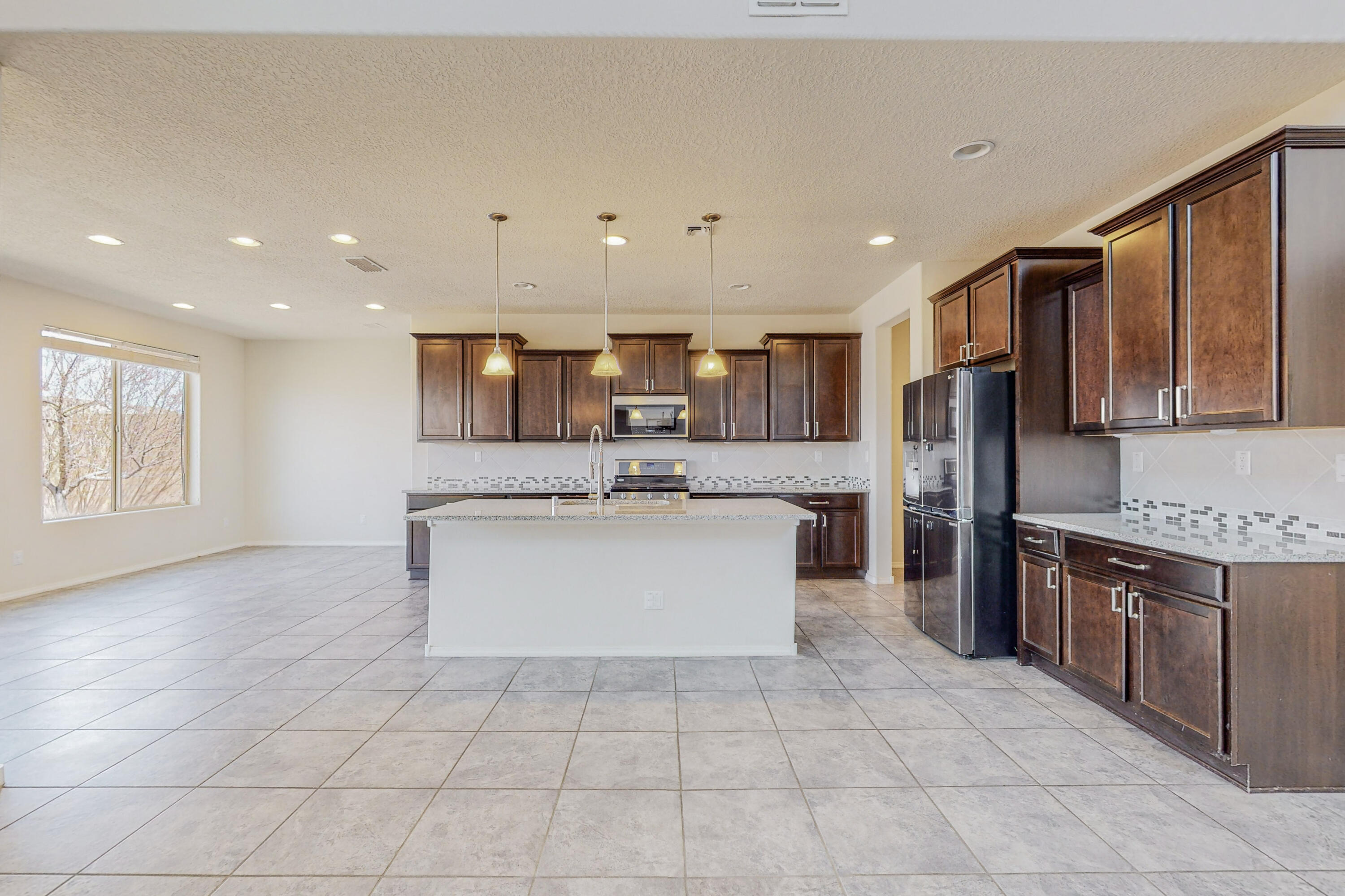 6709 Nueva Piedra Street