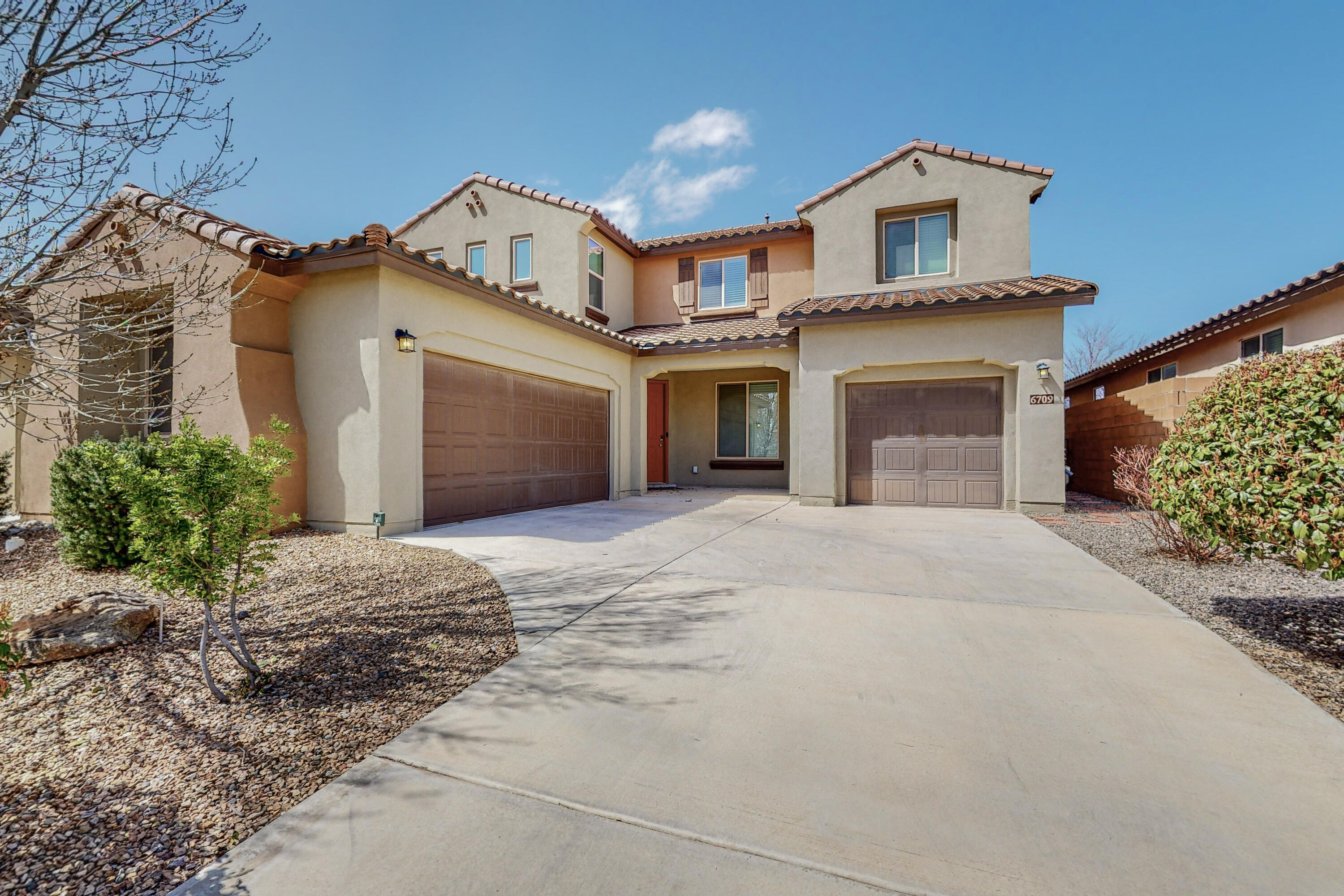 6709 Nueva Piedra Street