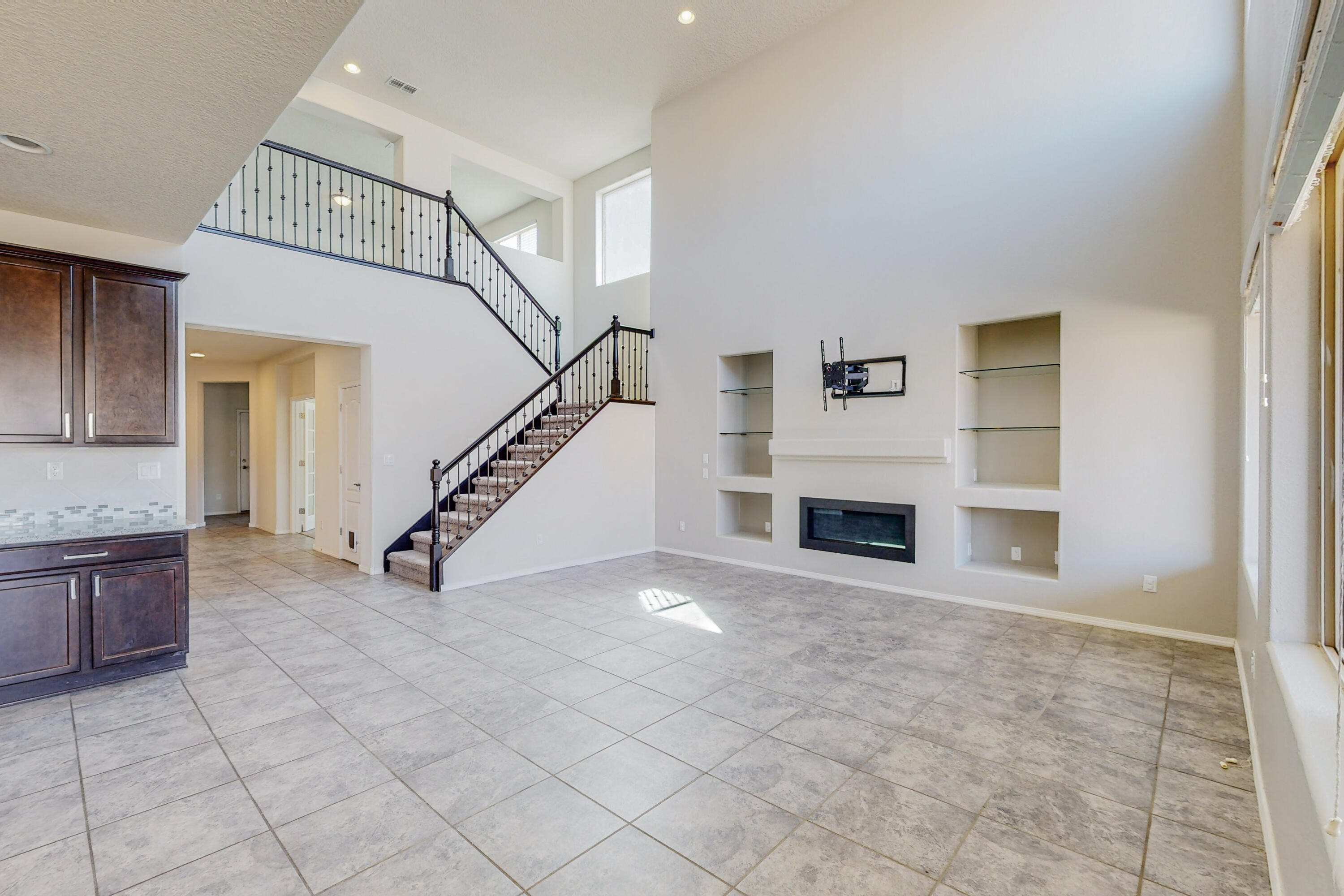 6709 Nueva Piedra Street