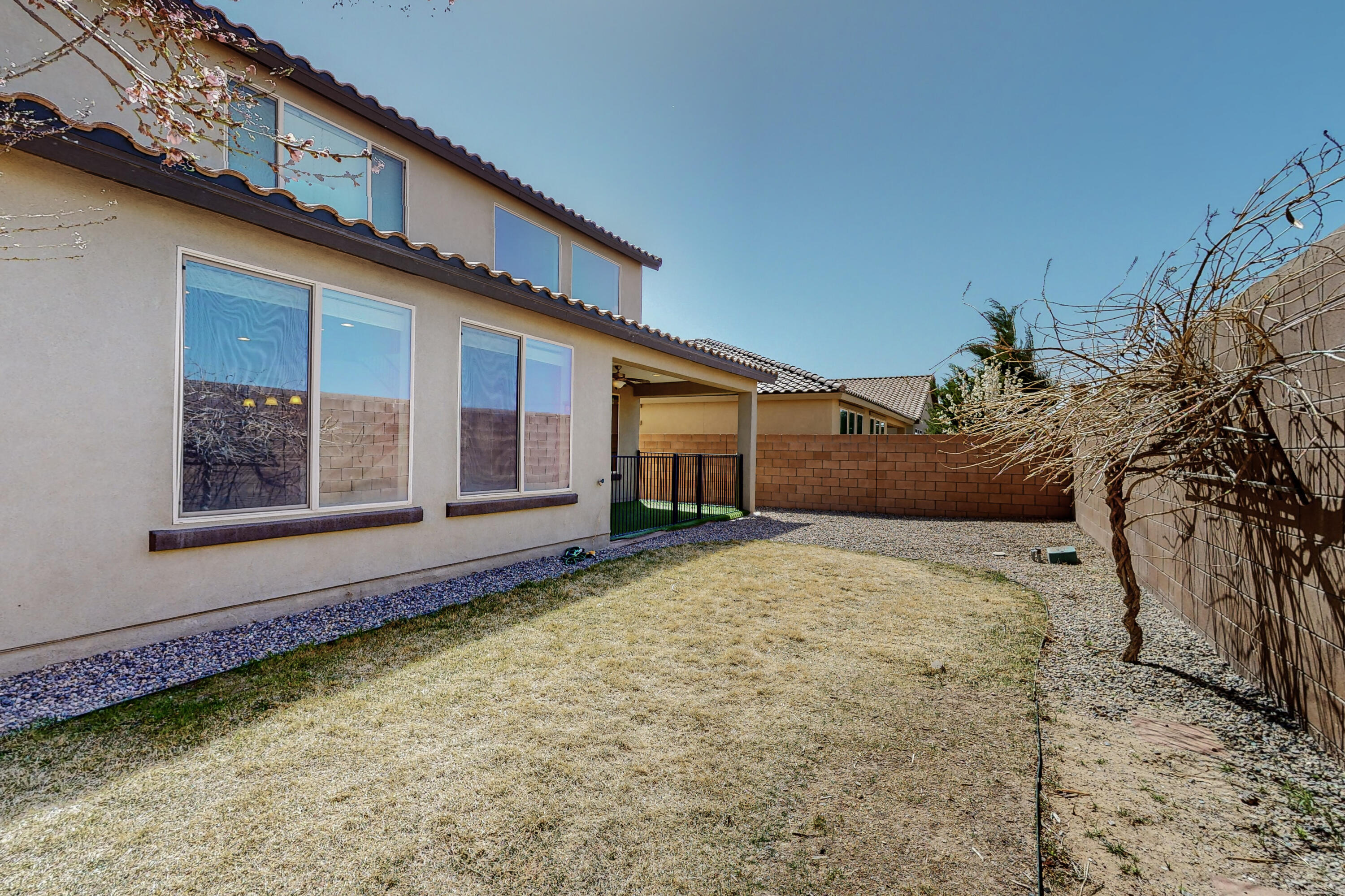 6709 Nueva Piedra Street