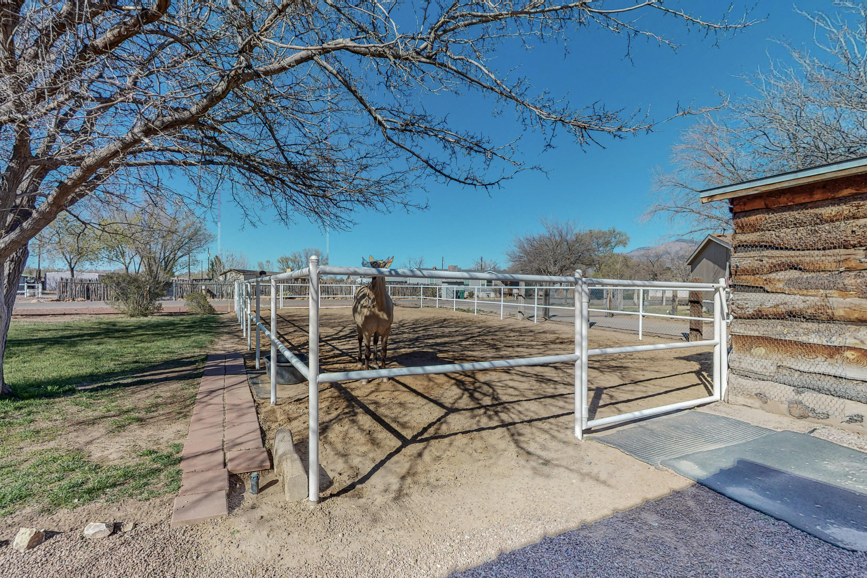 318 Homesite Lane NW