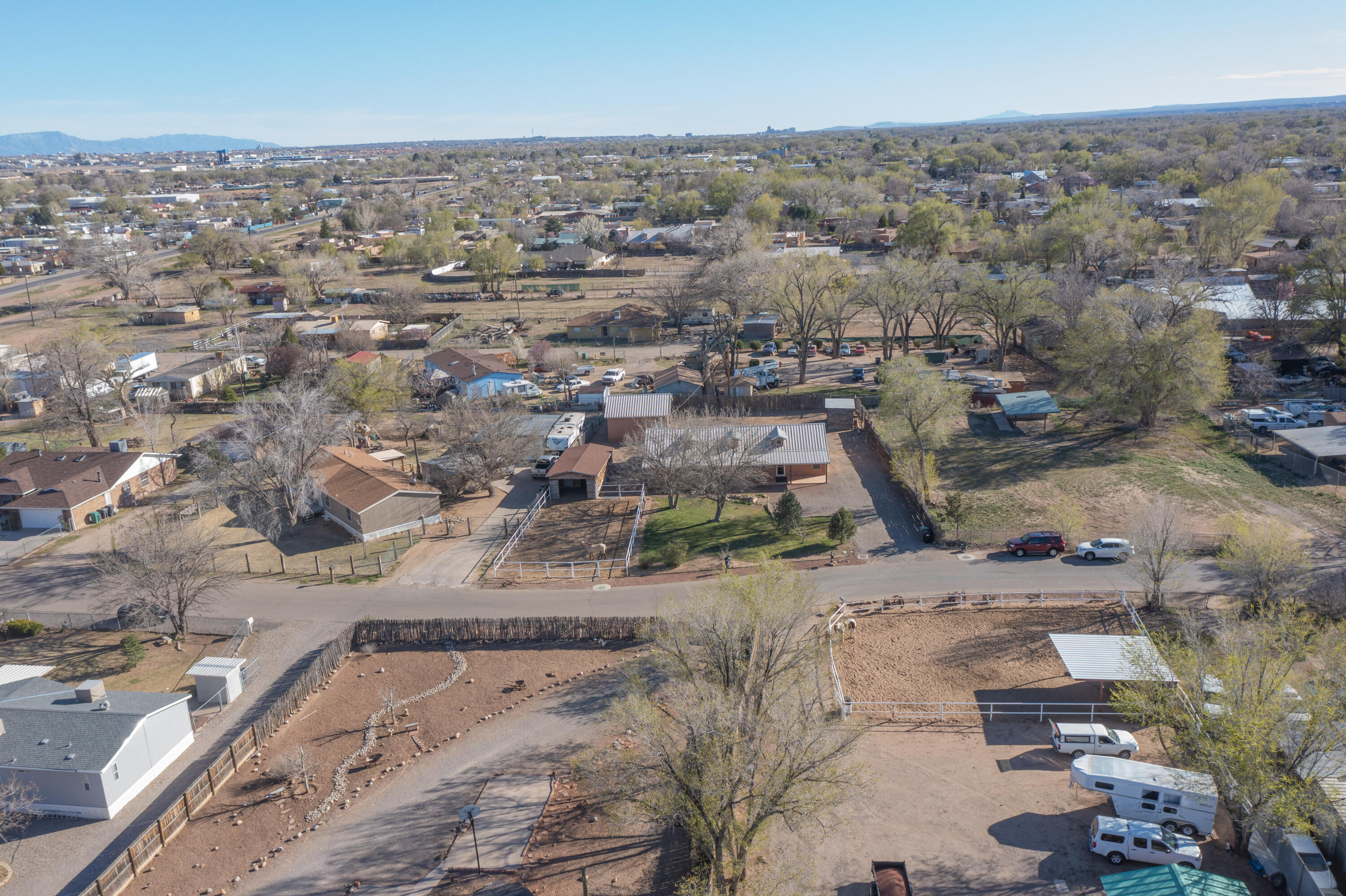 318 Homesite Lane NW