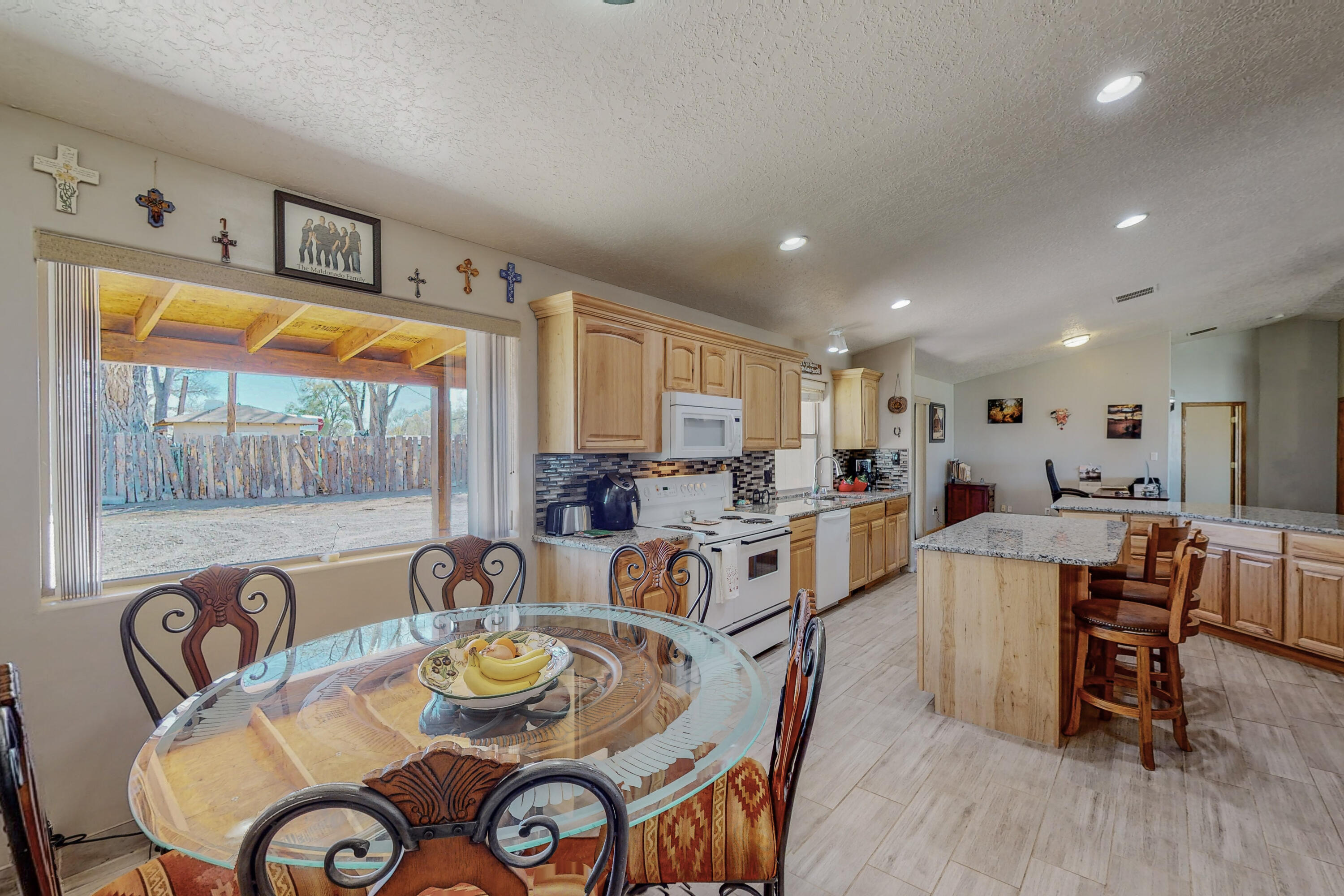 318 Homesite Lane NW