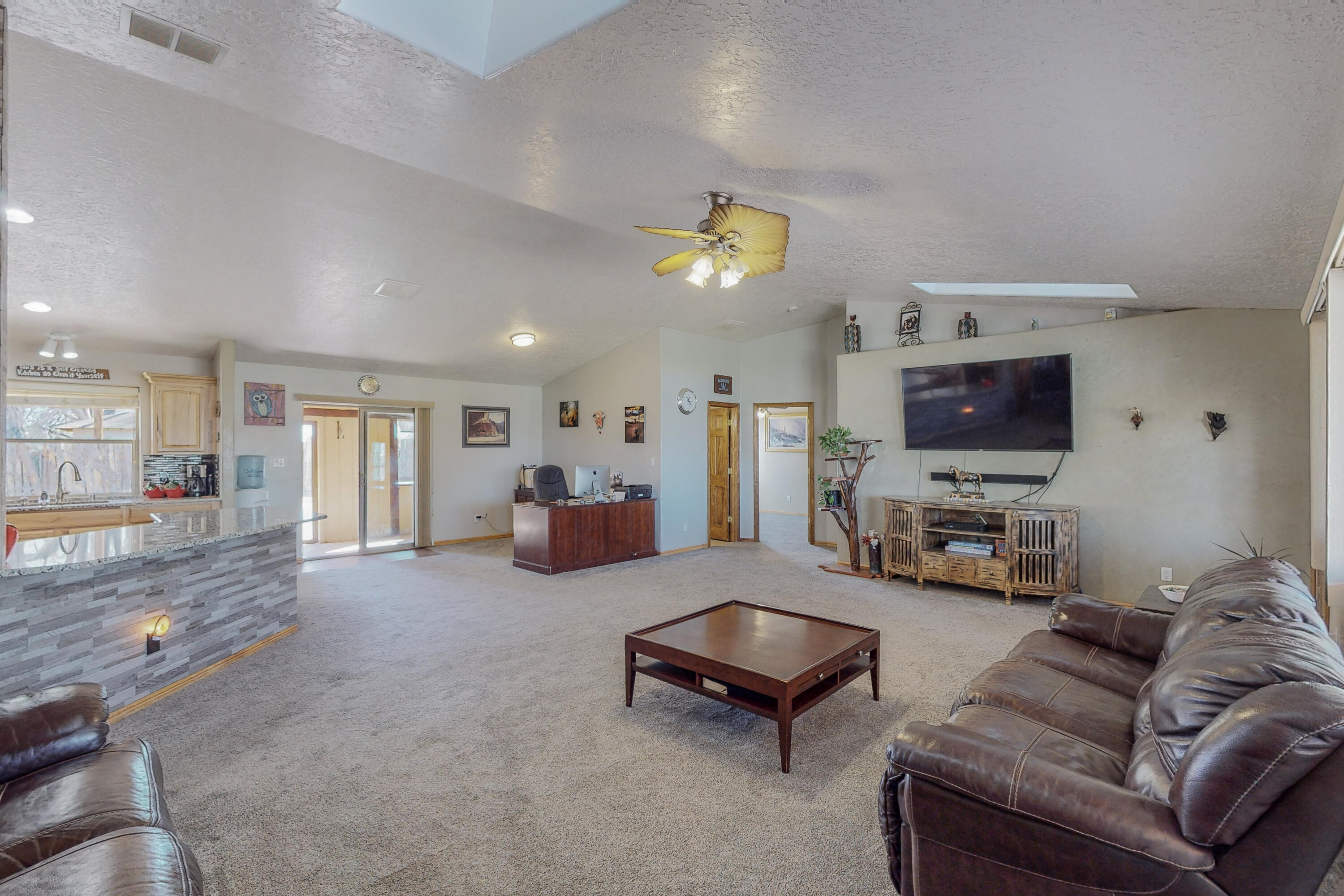 318 Homesite Lane NW
