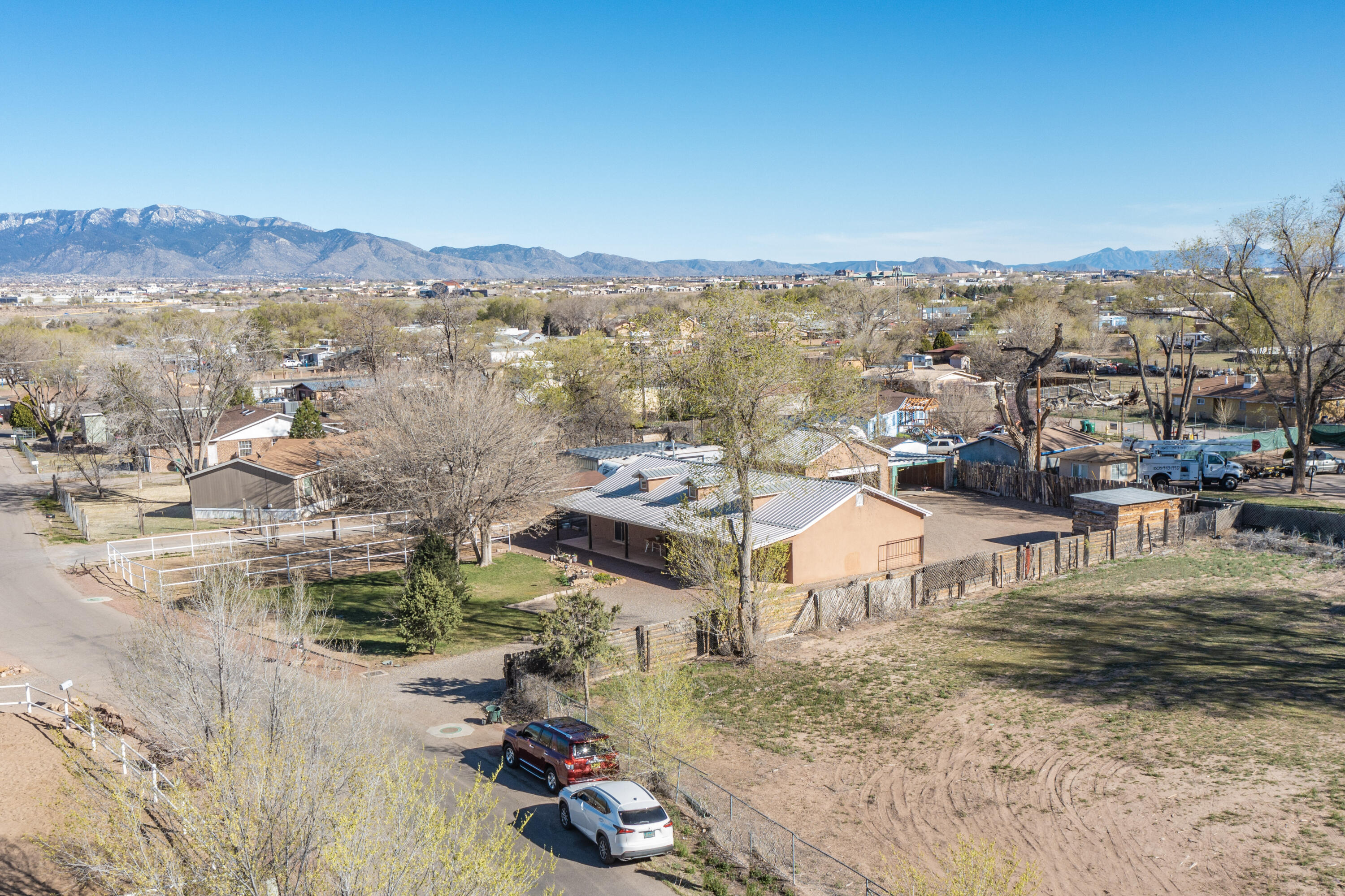 318 Homesite Lane NW