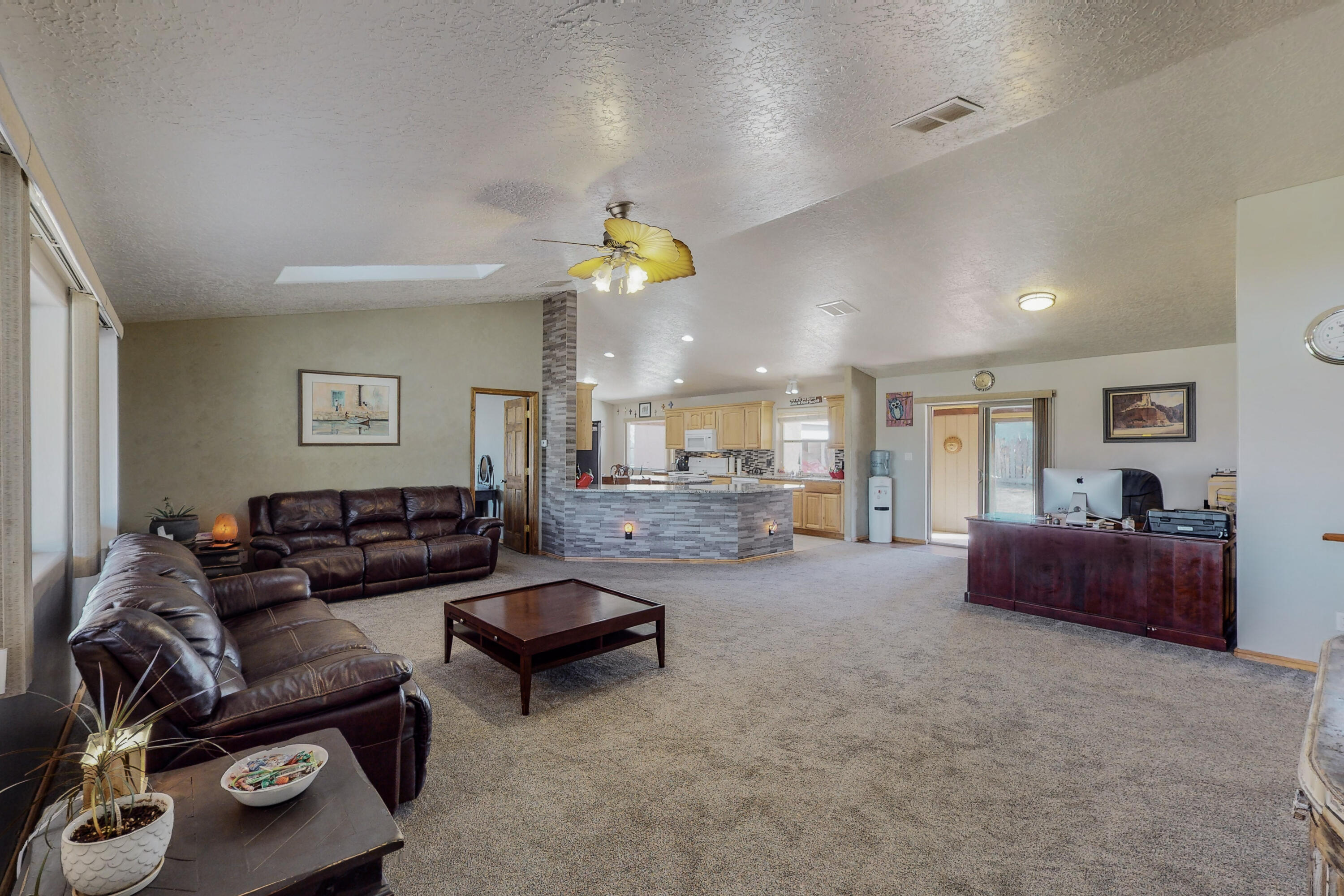318 Homesite Lane NW