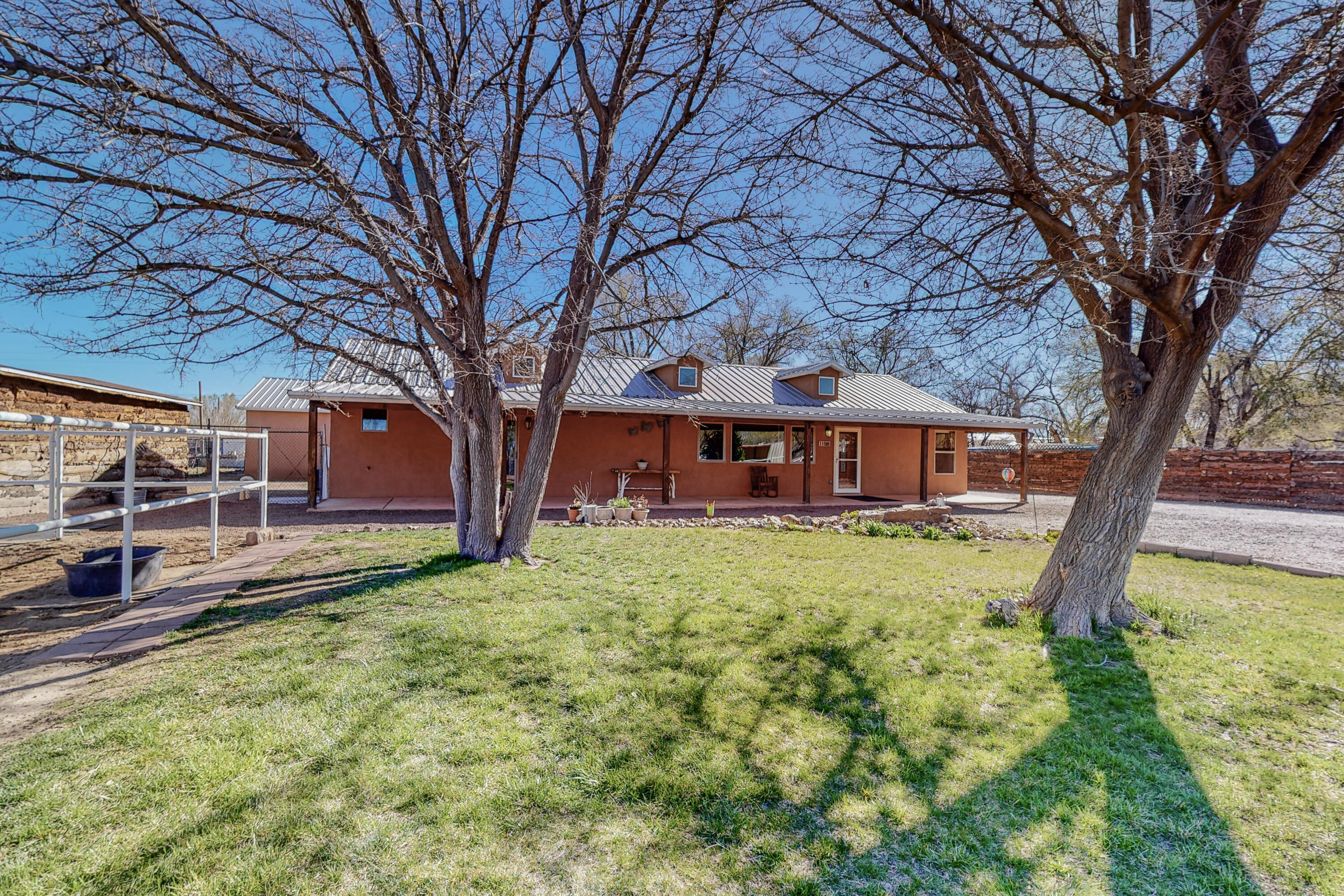 318 Homesite Lane NW