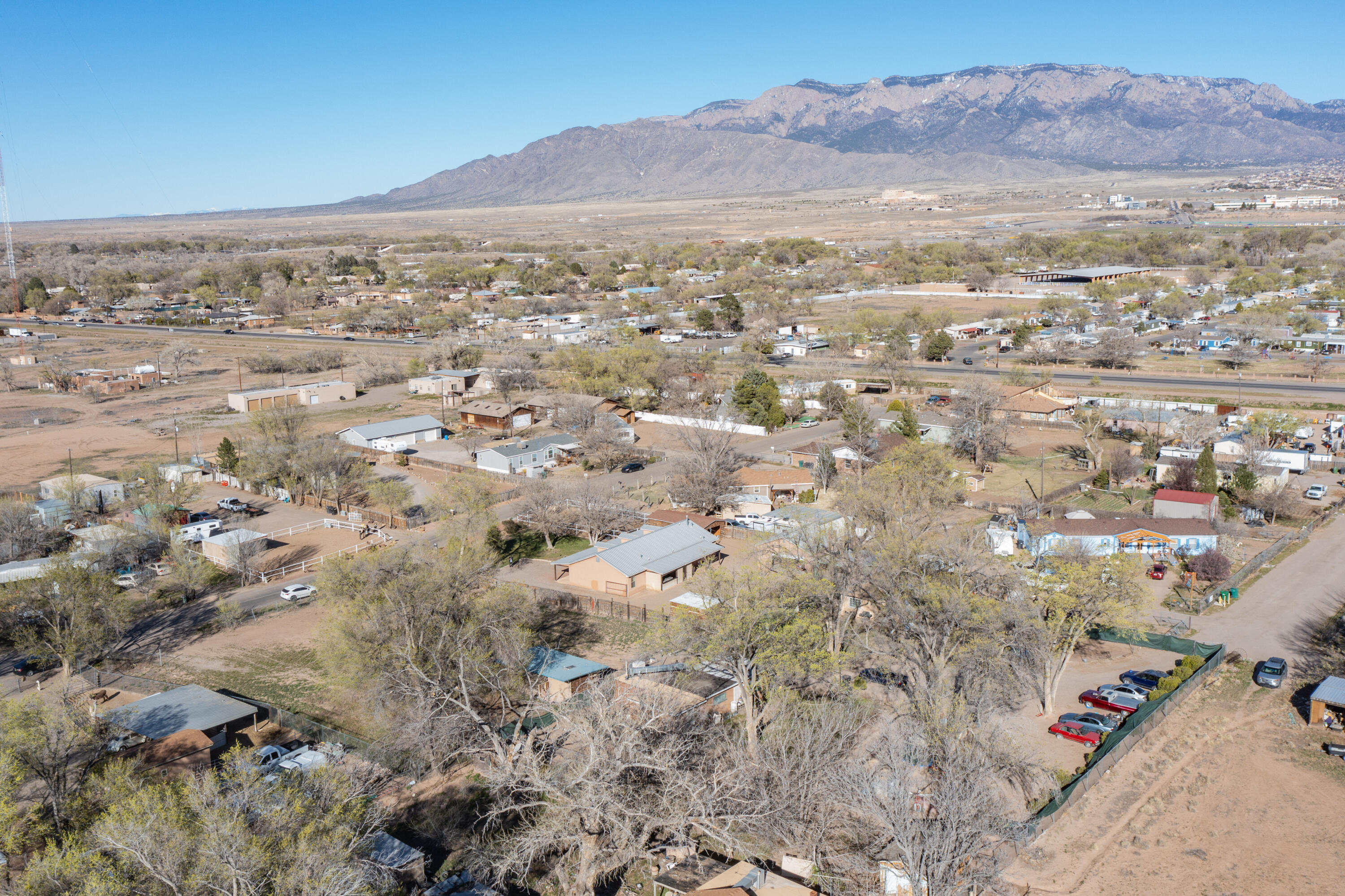 318 Homesite Lane NW