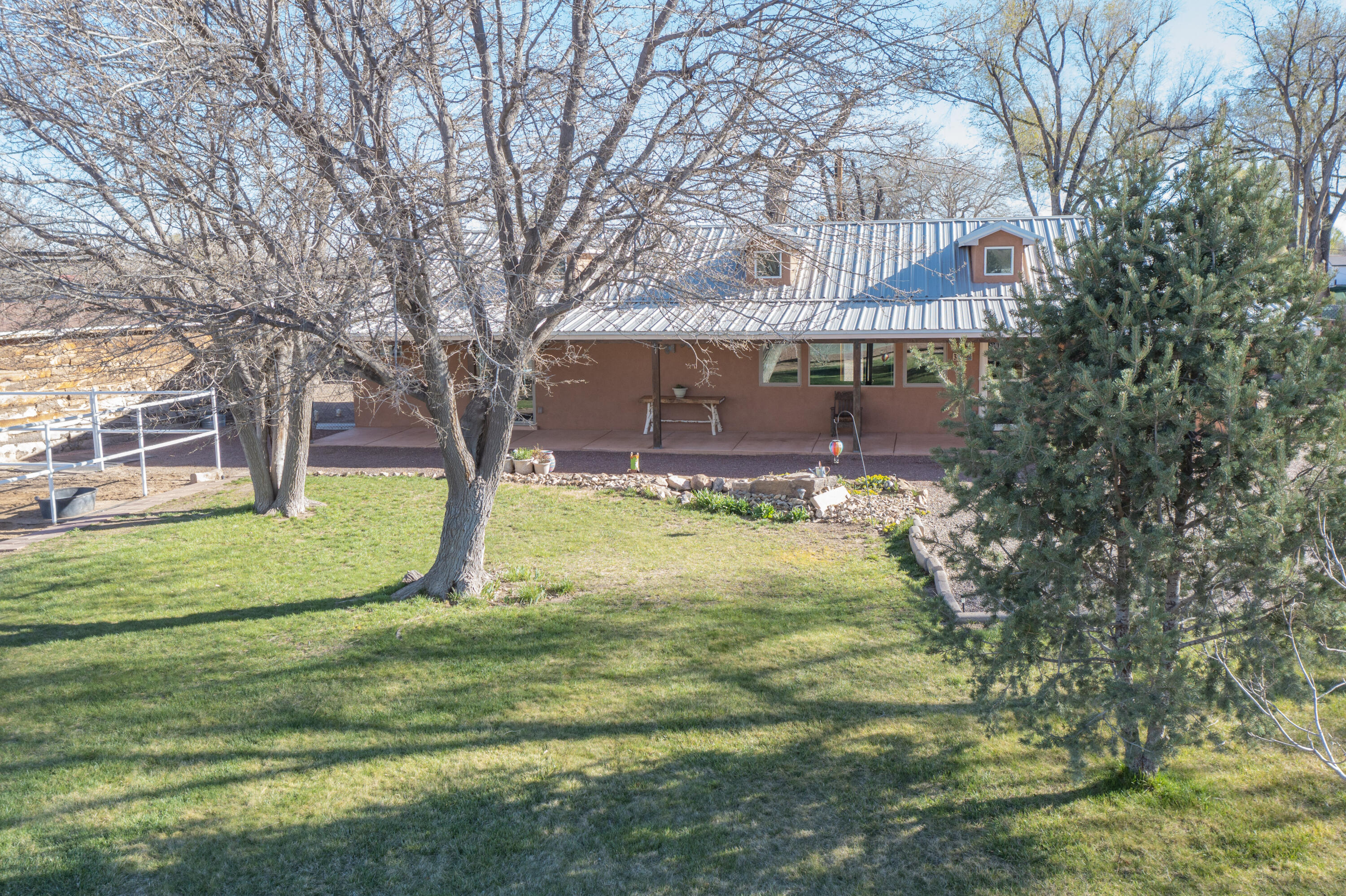 318 Homesite Lane NW