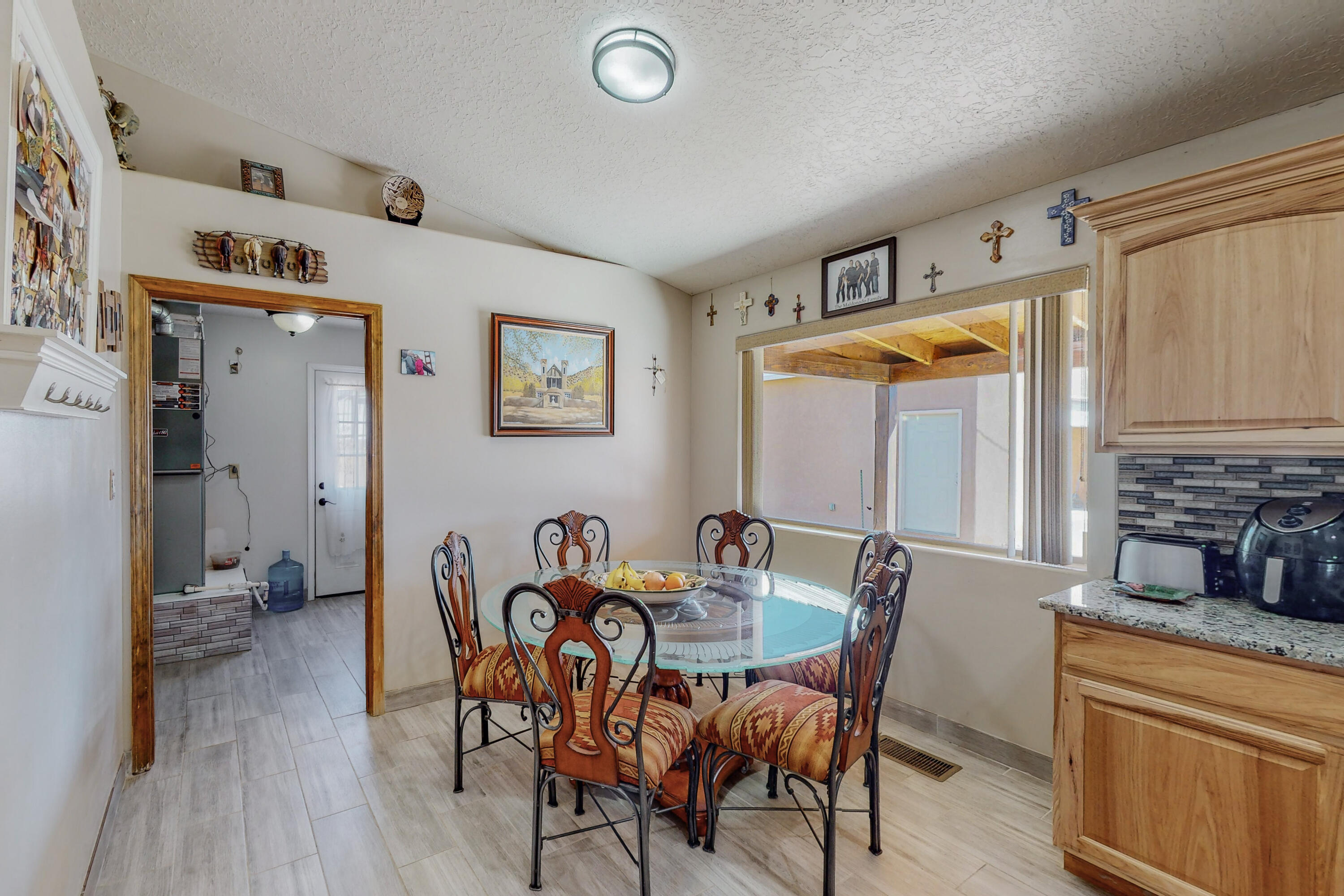 318 Homesite Lane NW