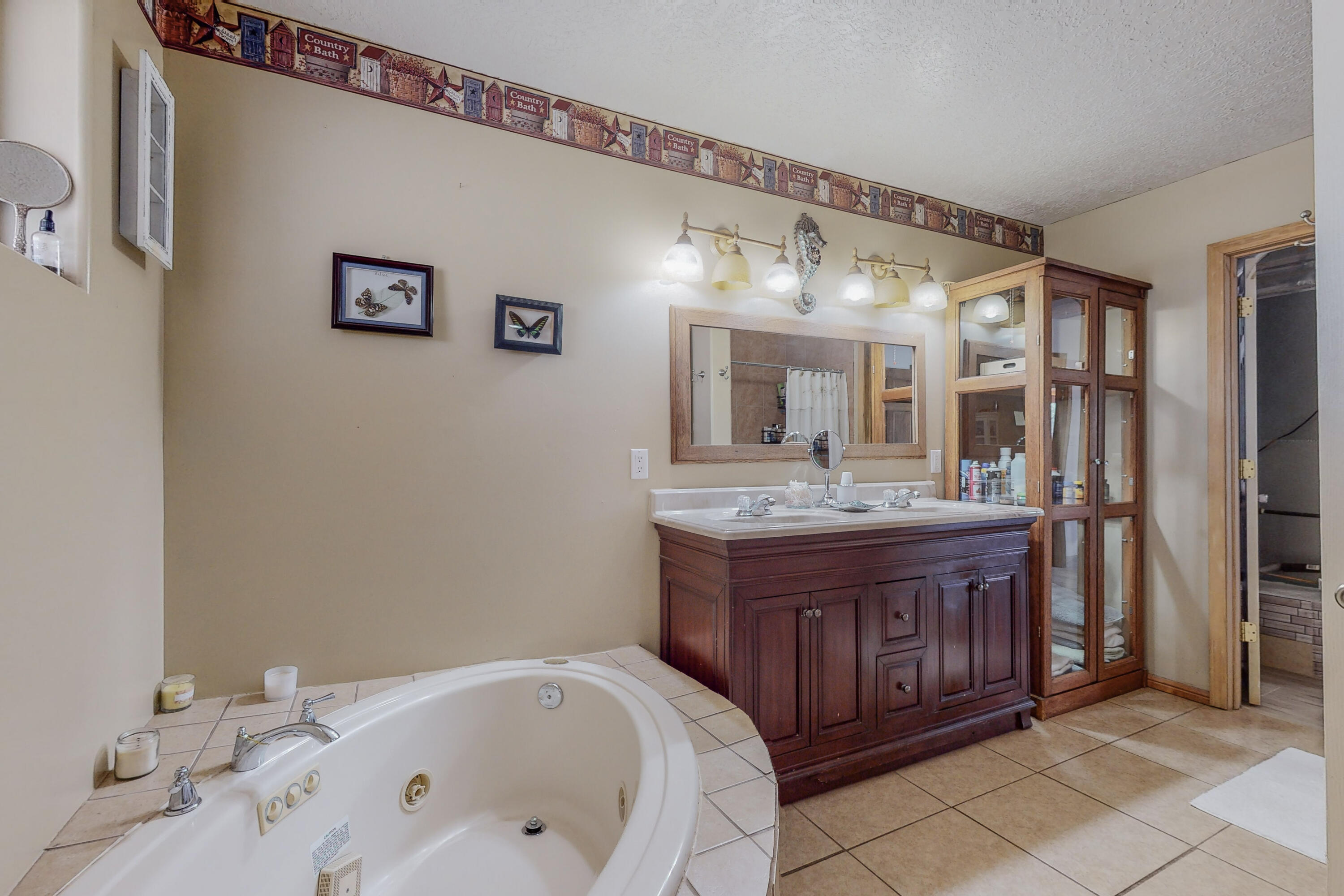 318 Homesite Lane NW