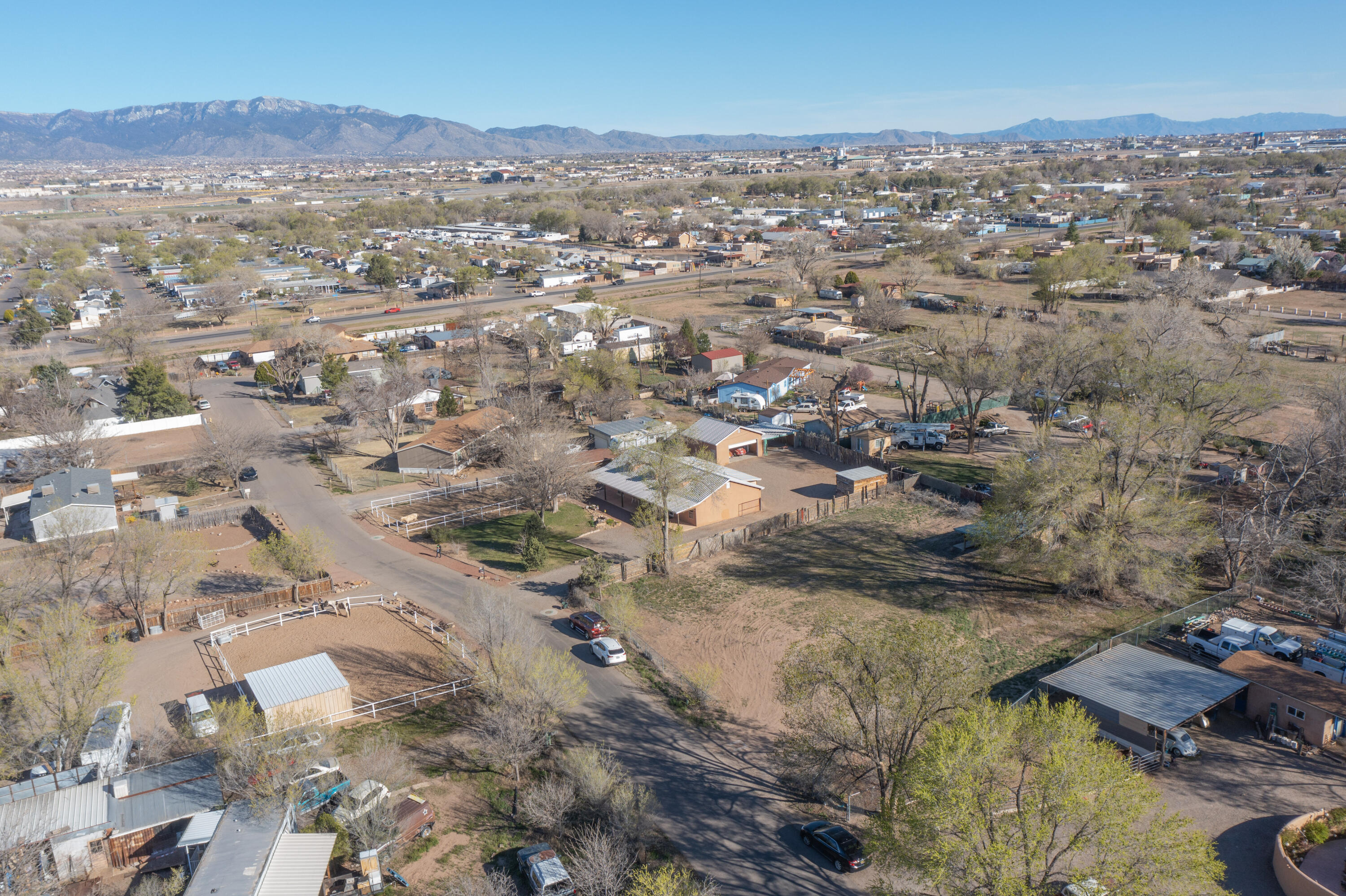318 Homesite Lane NW