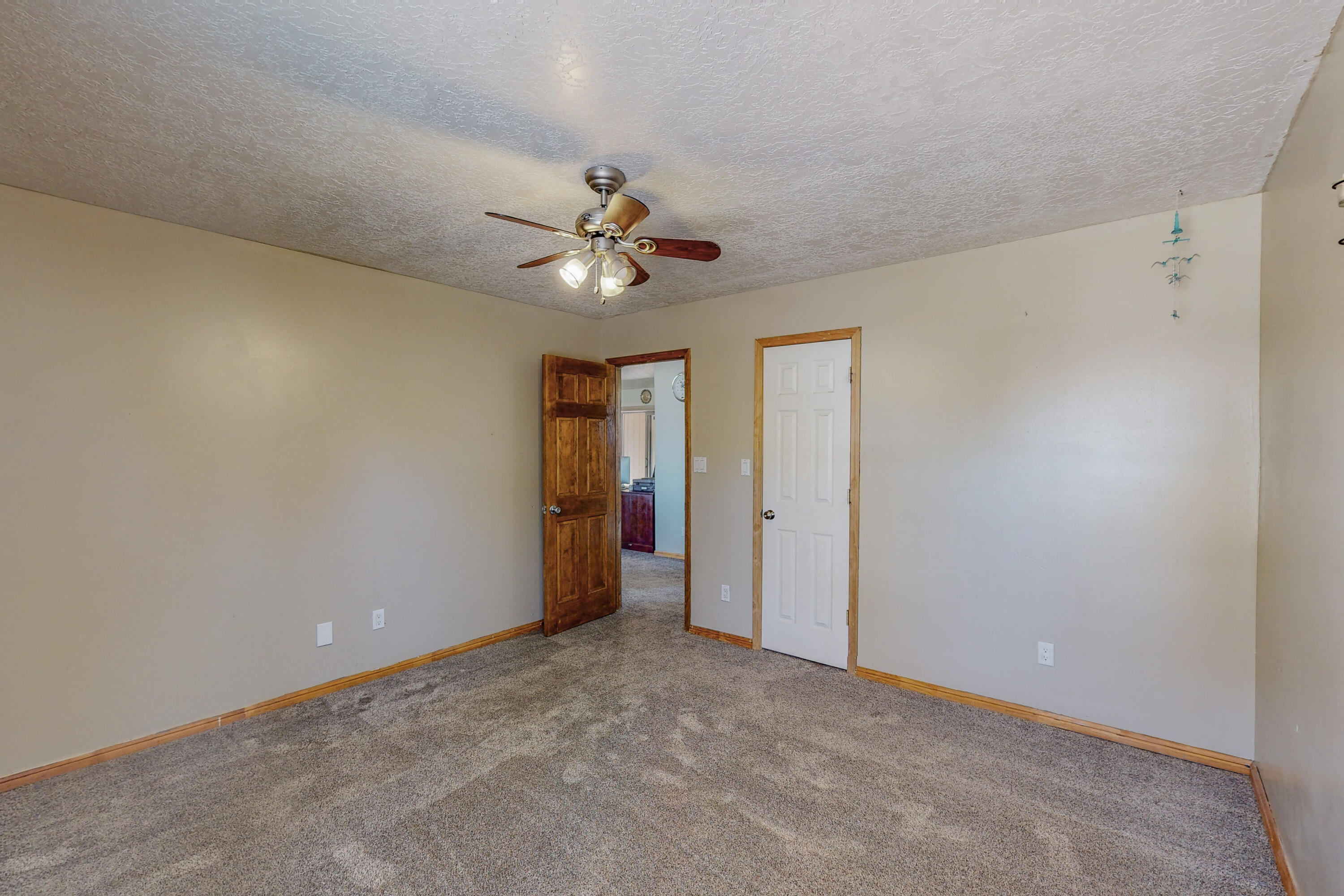 318 Homesite Lane NW