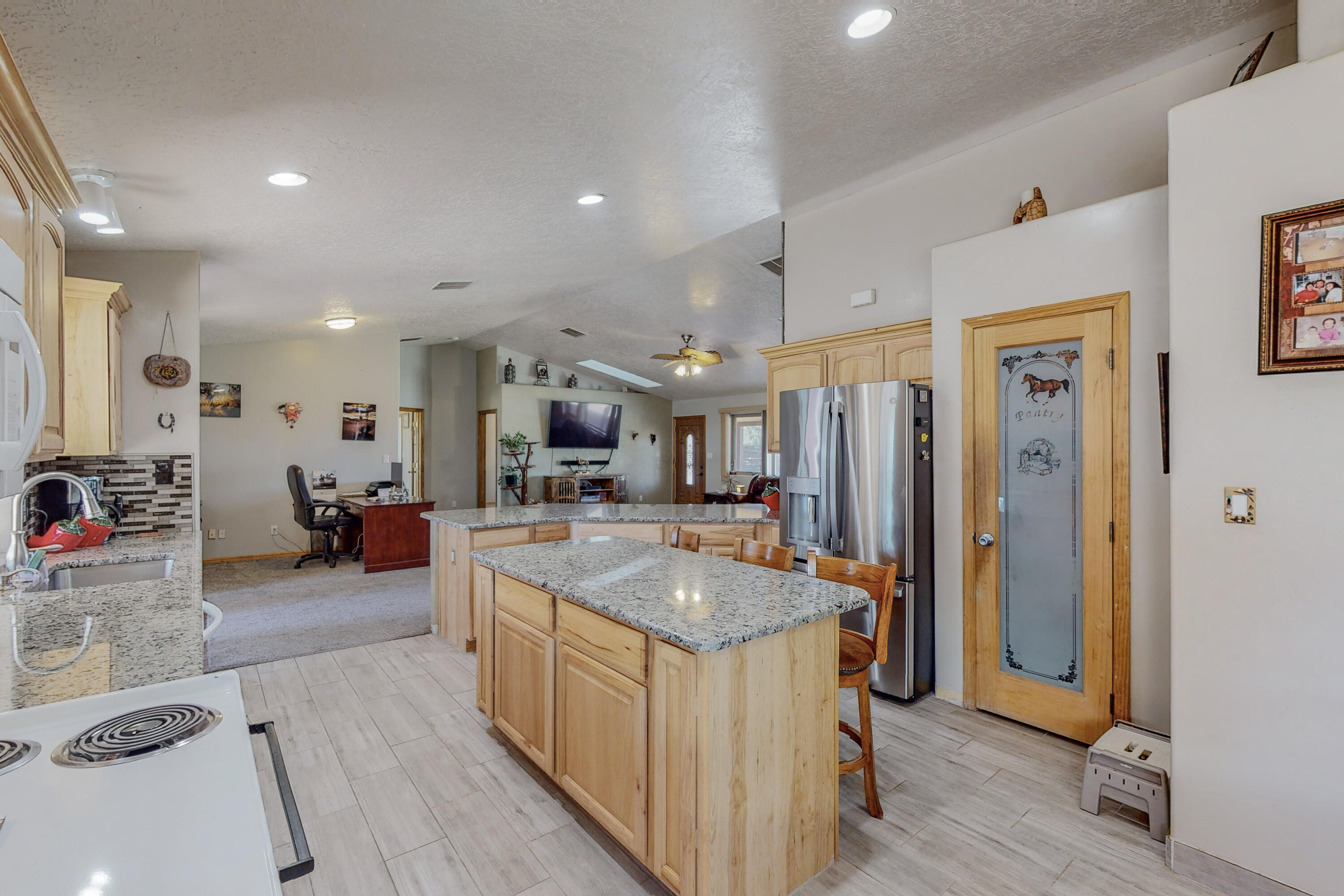 318 Homesite Lane NW