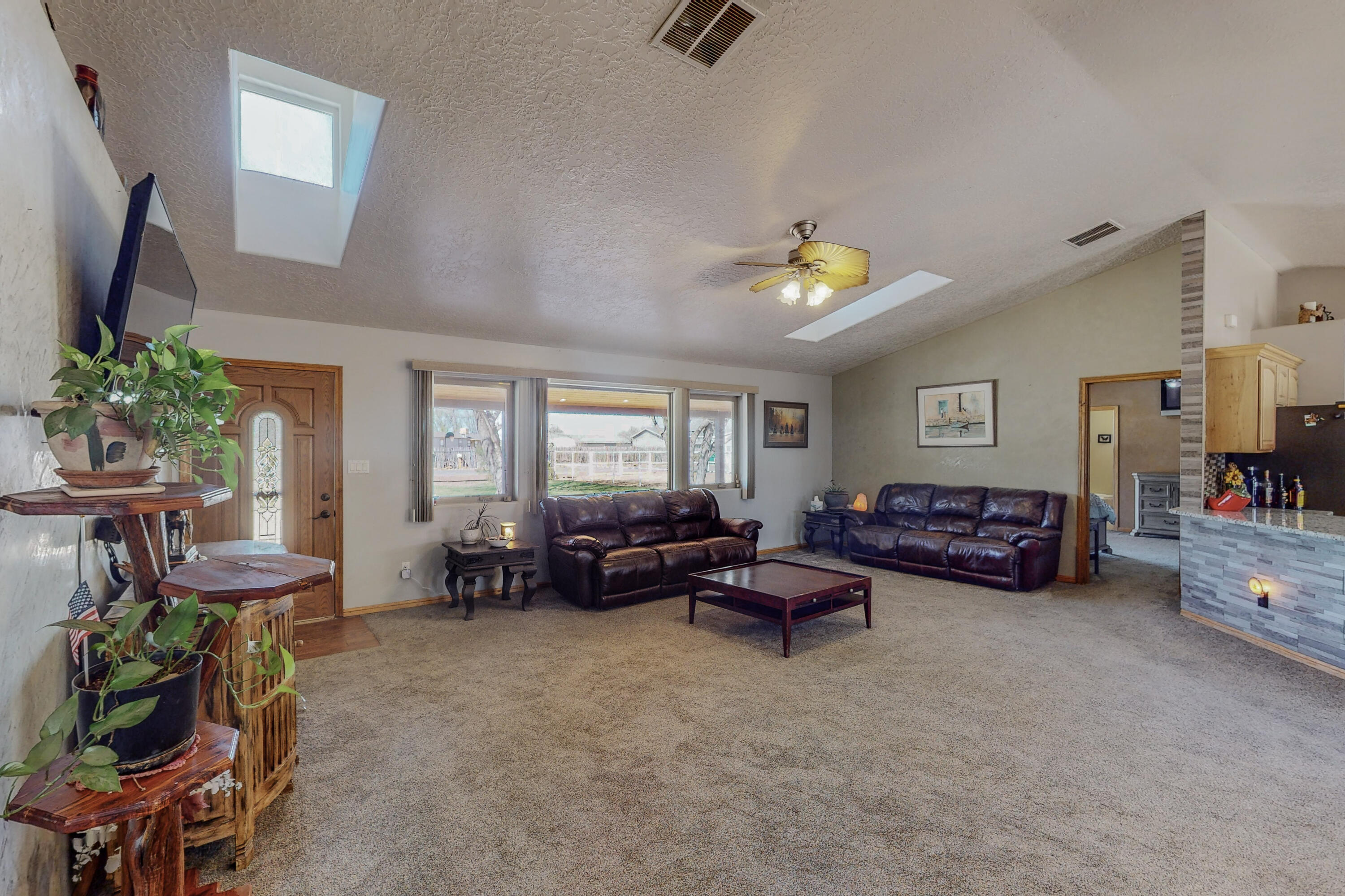318 Homesite Lane NW