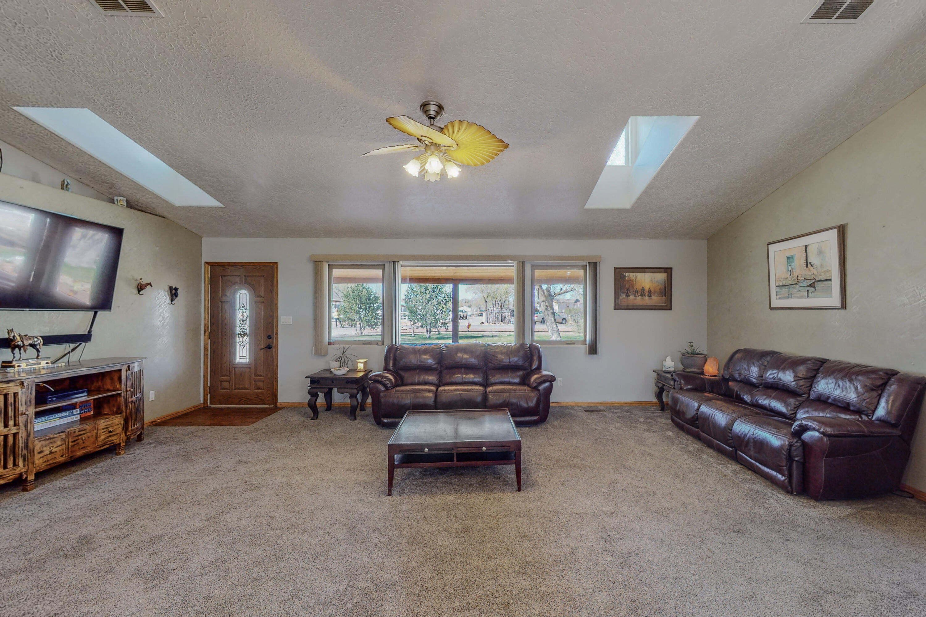318 Homesite Lane NW