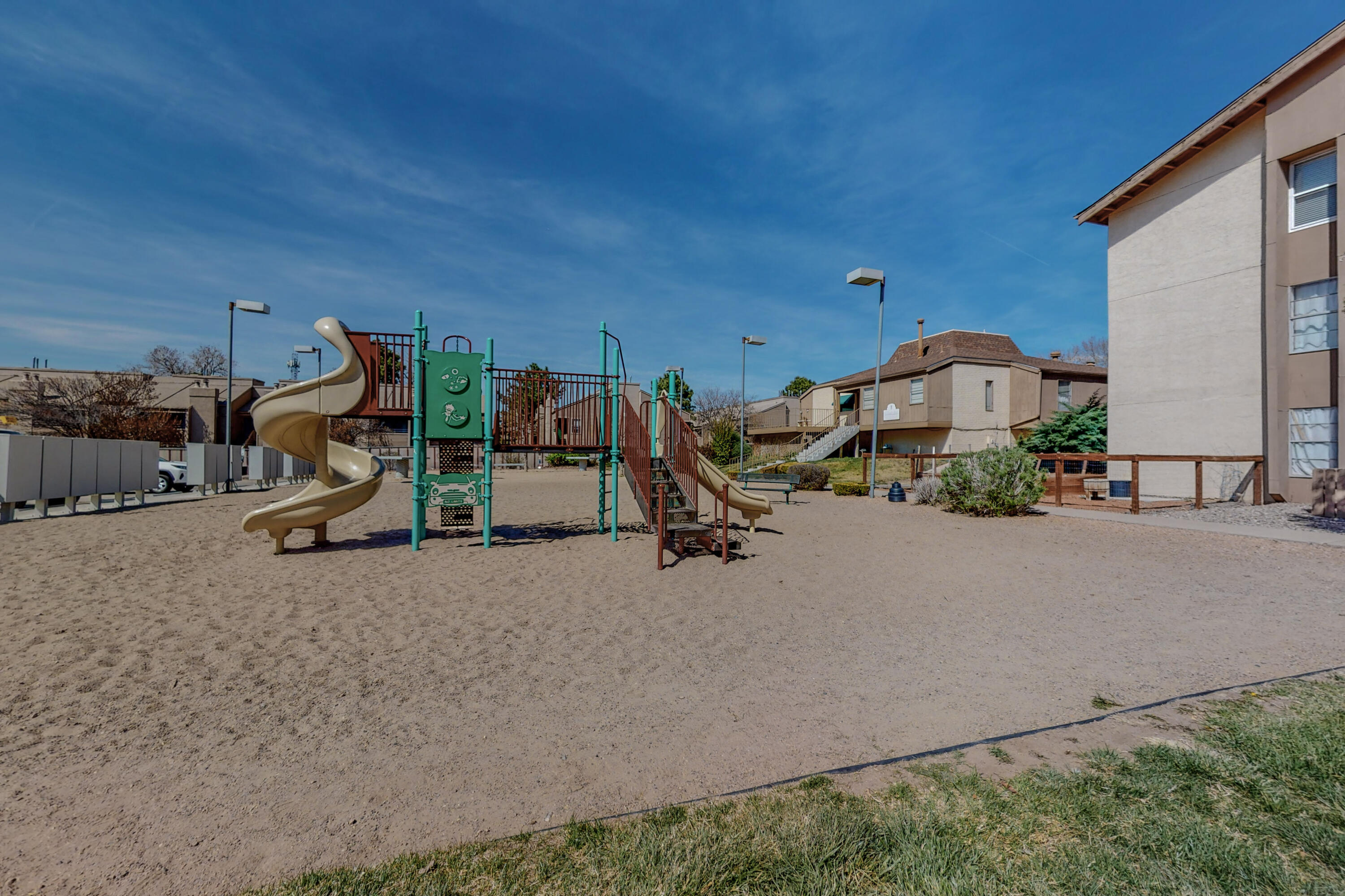 3847 Montgomery Boulevard NE Unit: 902