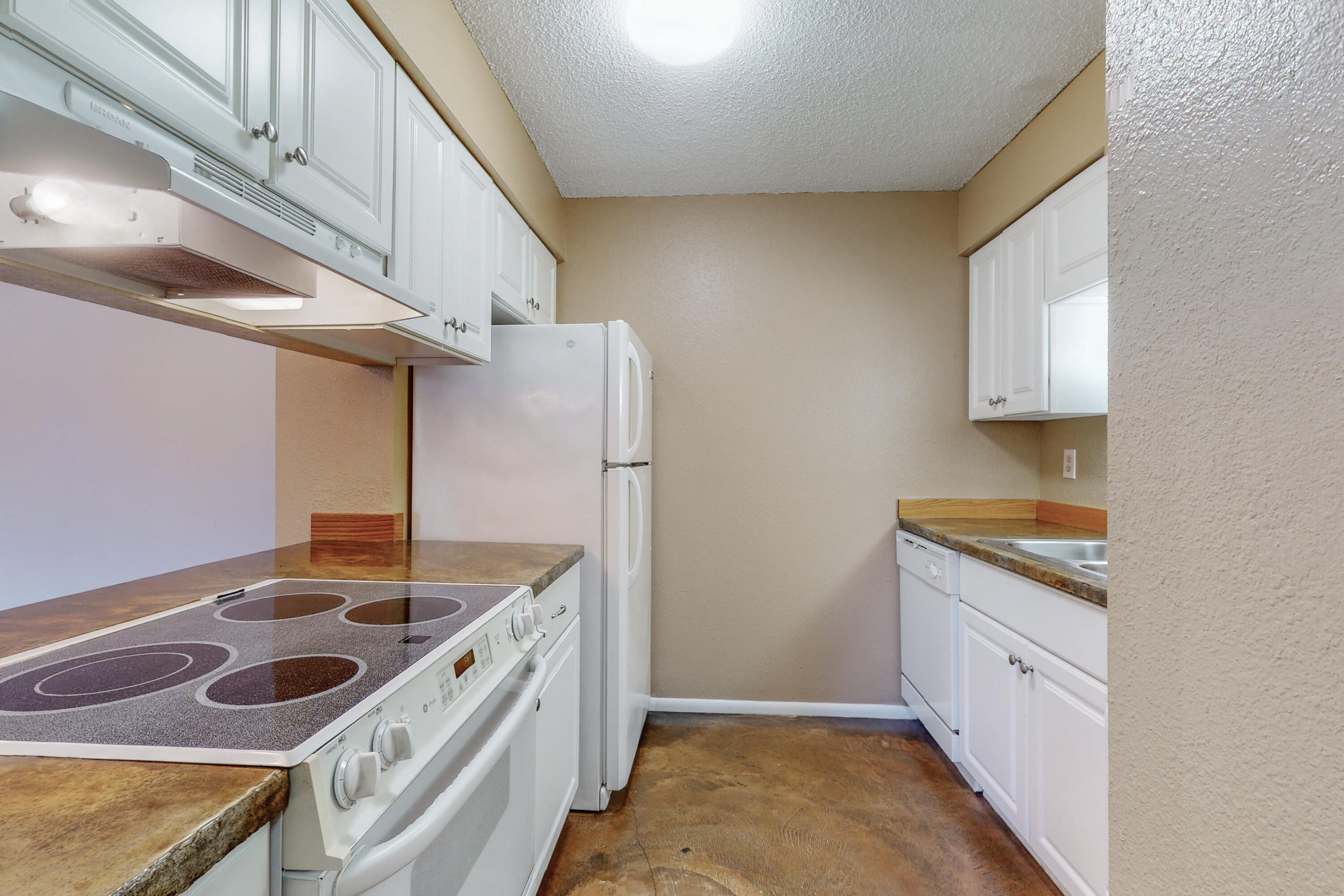 3847 Montgomery Boulevard NE Unit: 902