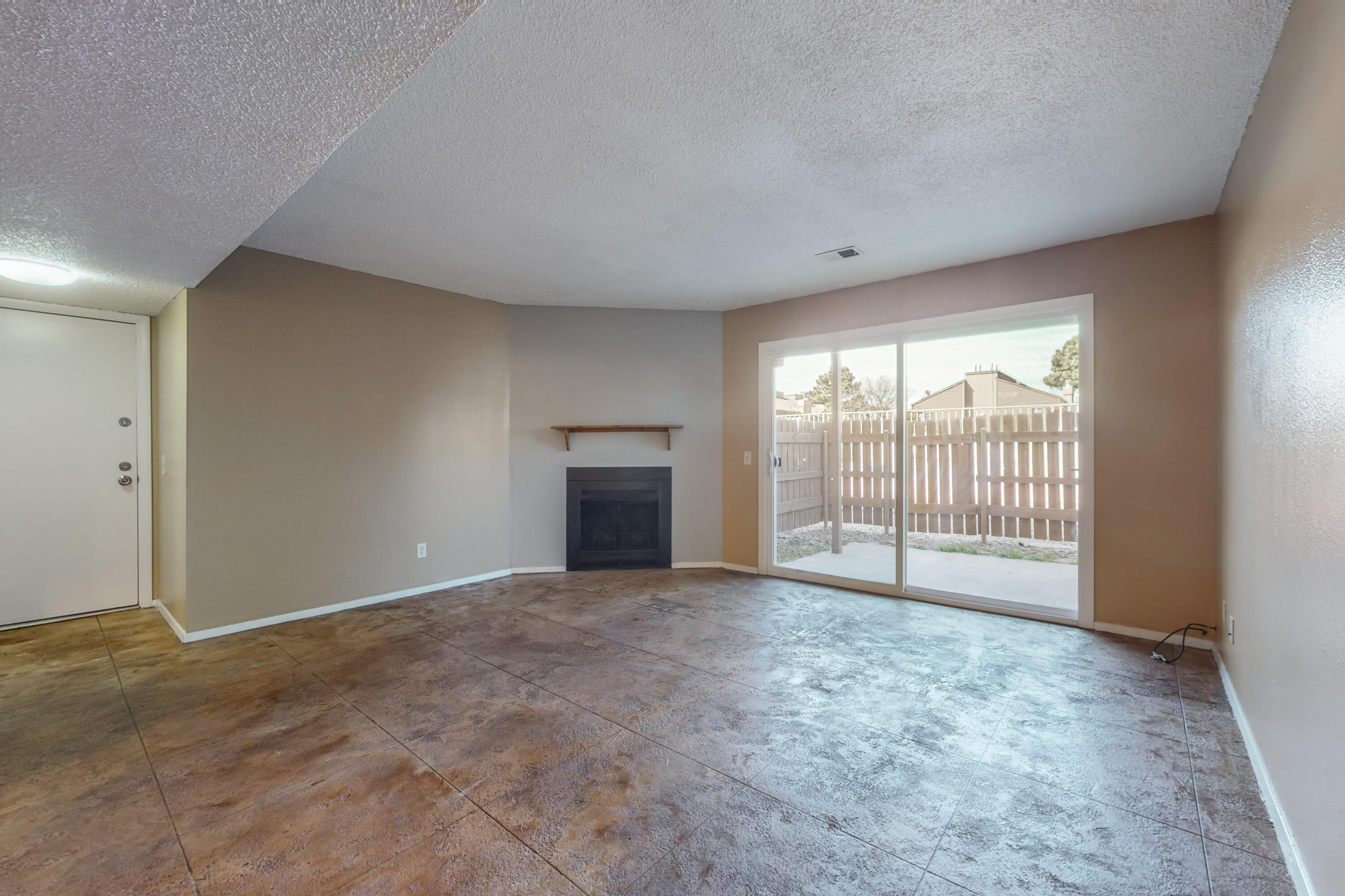 3847 Montgomery Boulevard NE Unit: 902