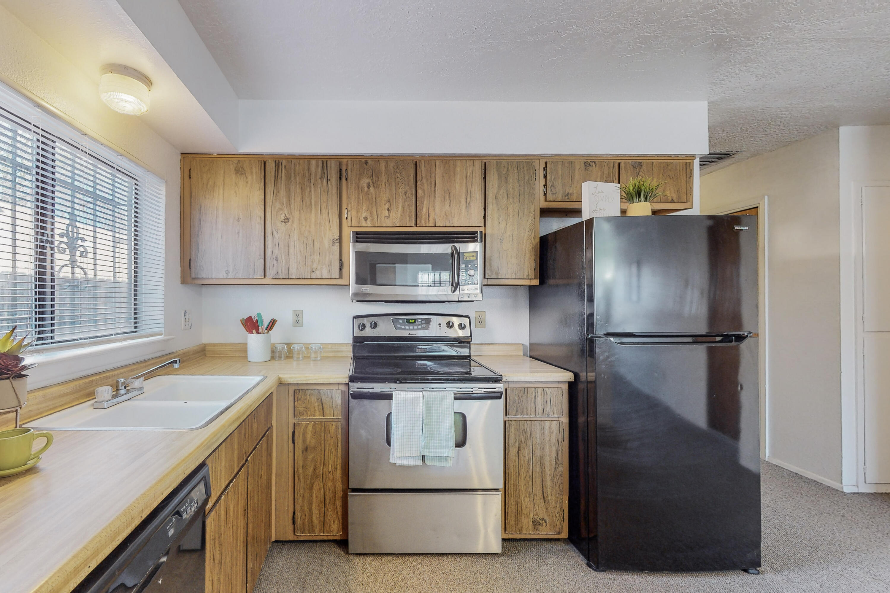 1748 Sirius Avenue SW
