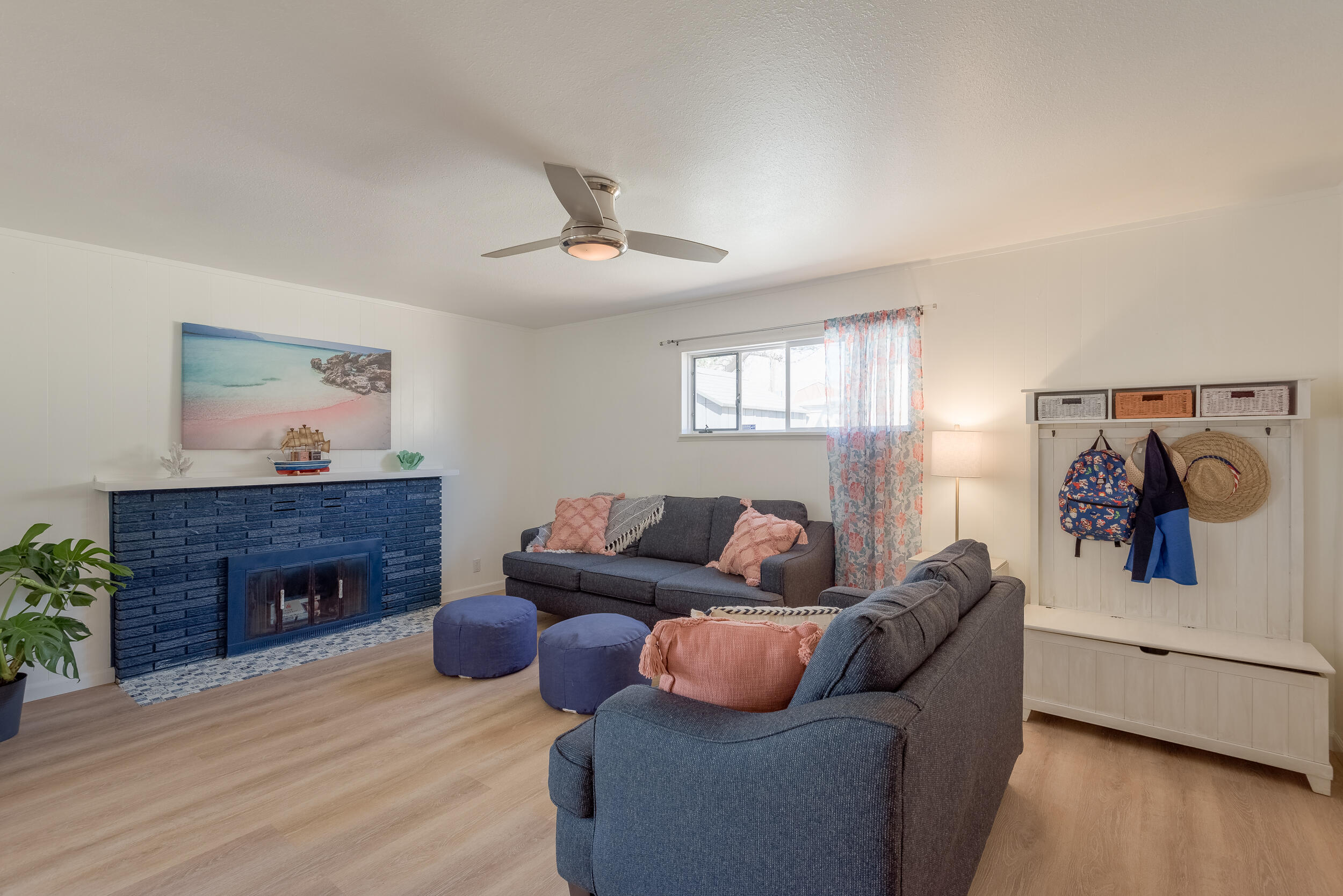 9713 Mesa Arriba Avenue NE