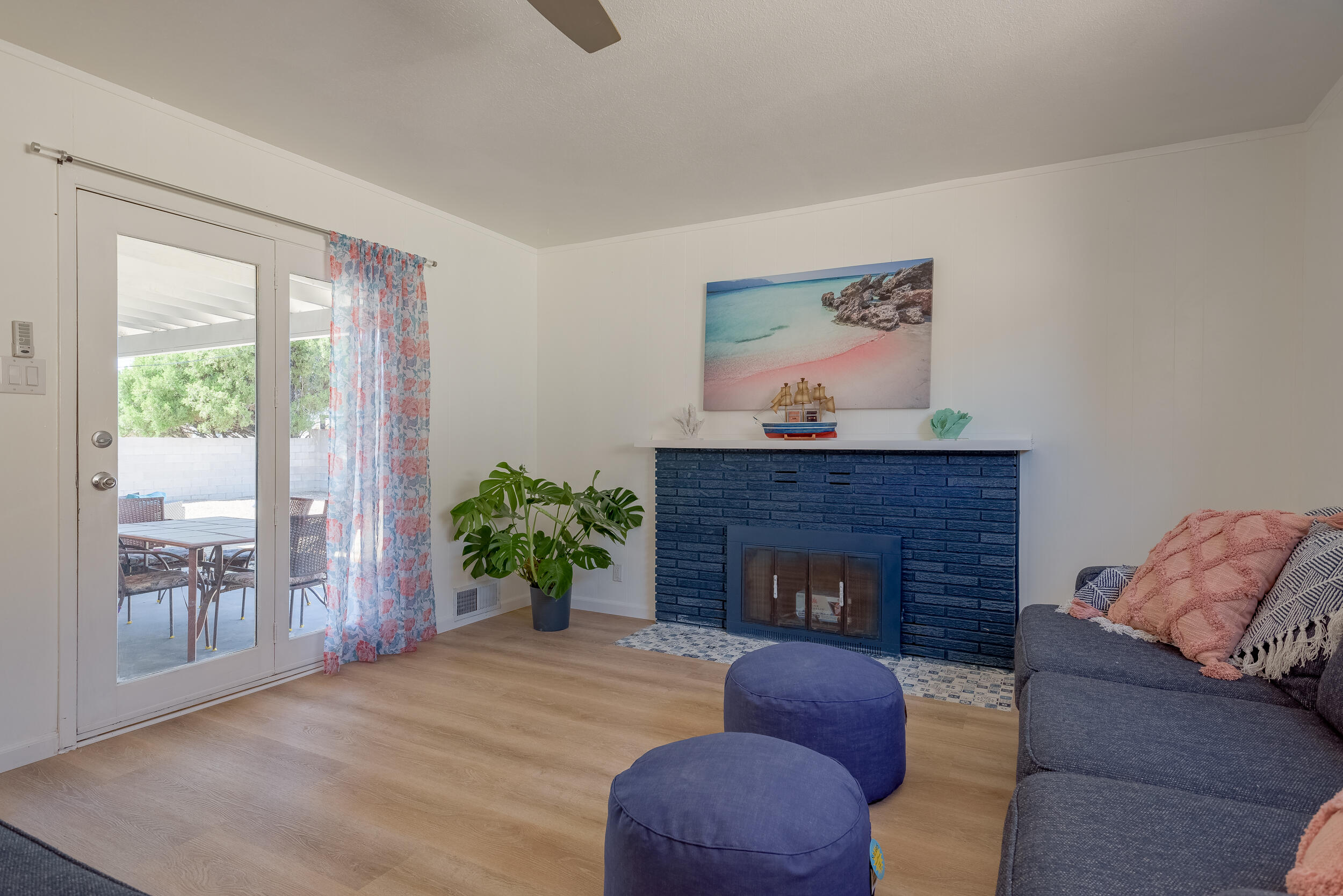 9713 Mesa Arriba Avenue NE