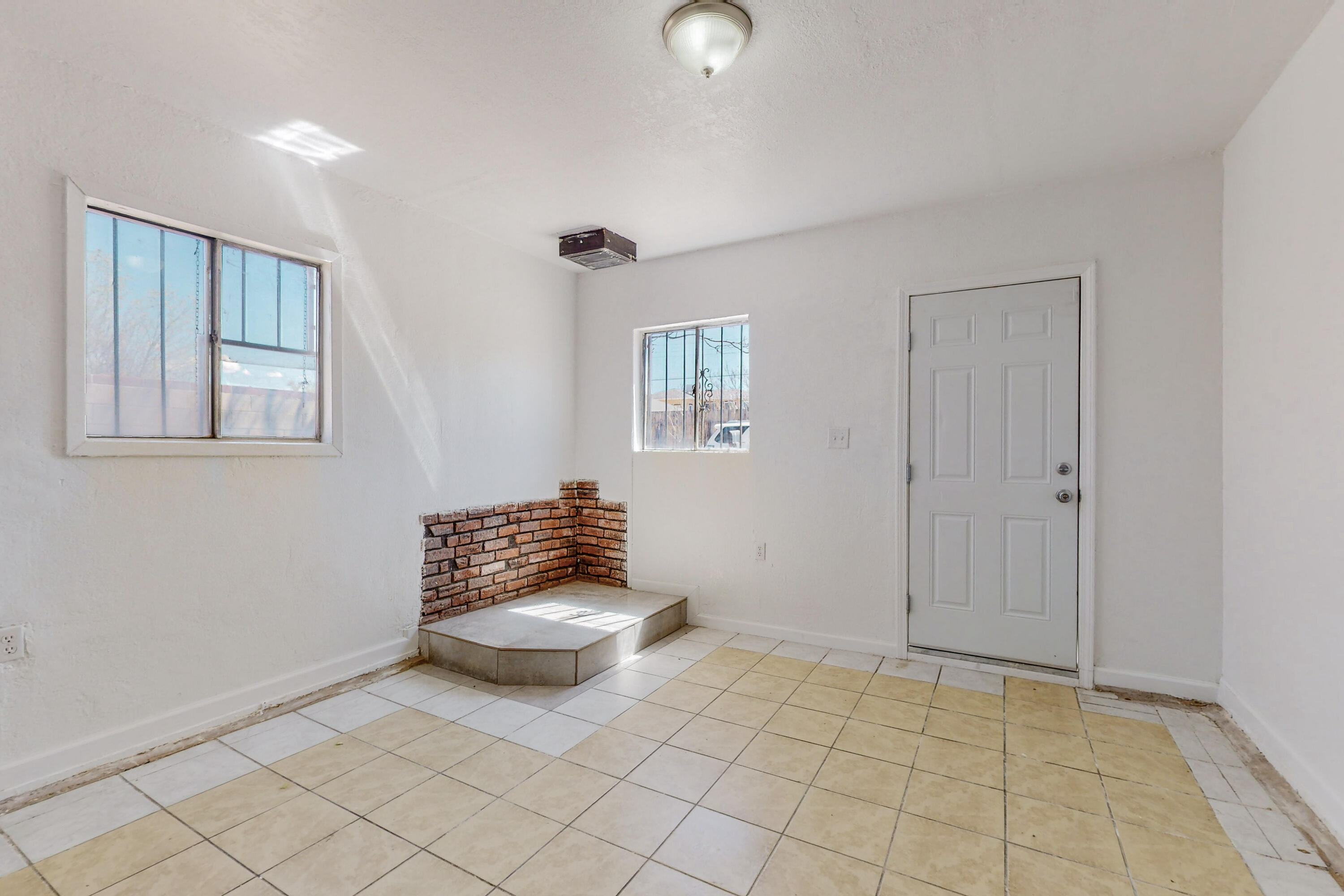 1371 Arcadian Trail NW