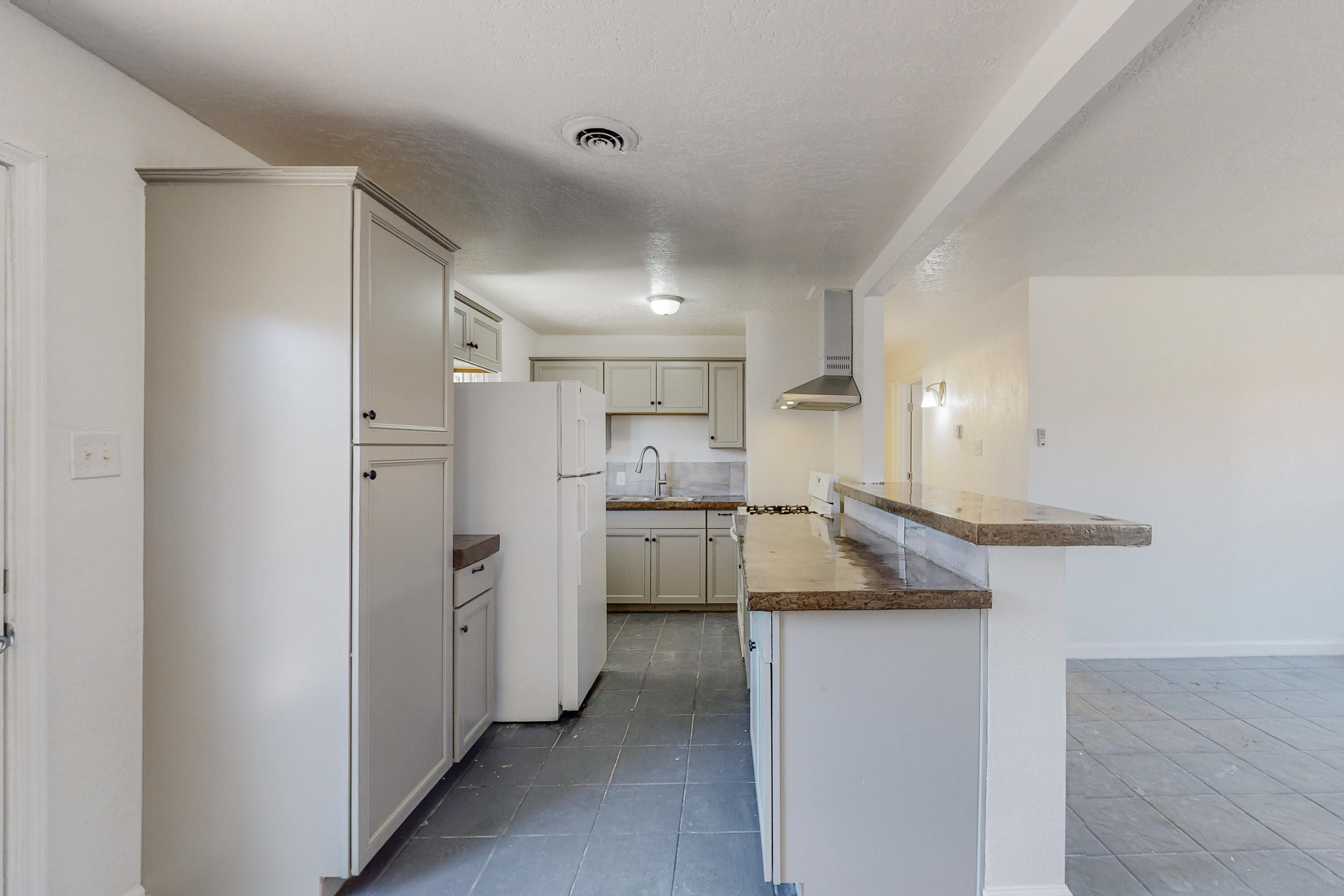 1371 Arcadian Trail NW