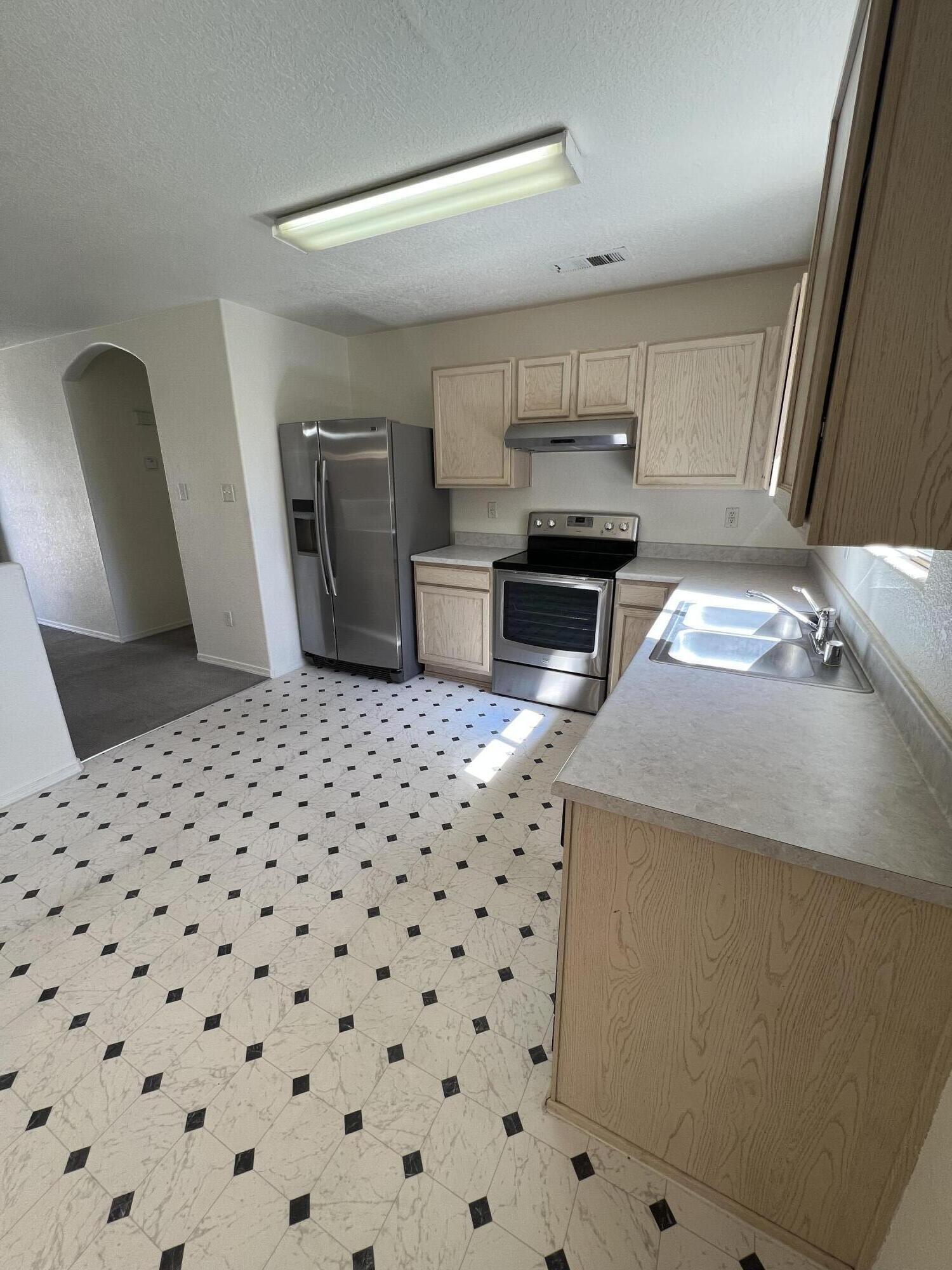 490 Camino Del Rey SW