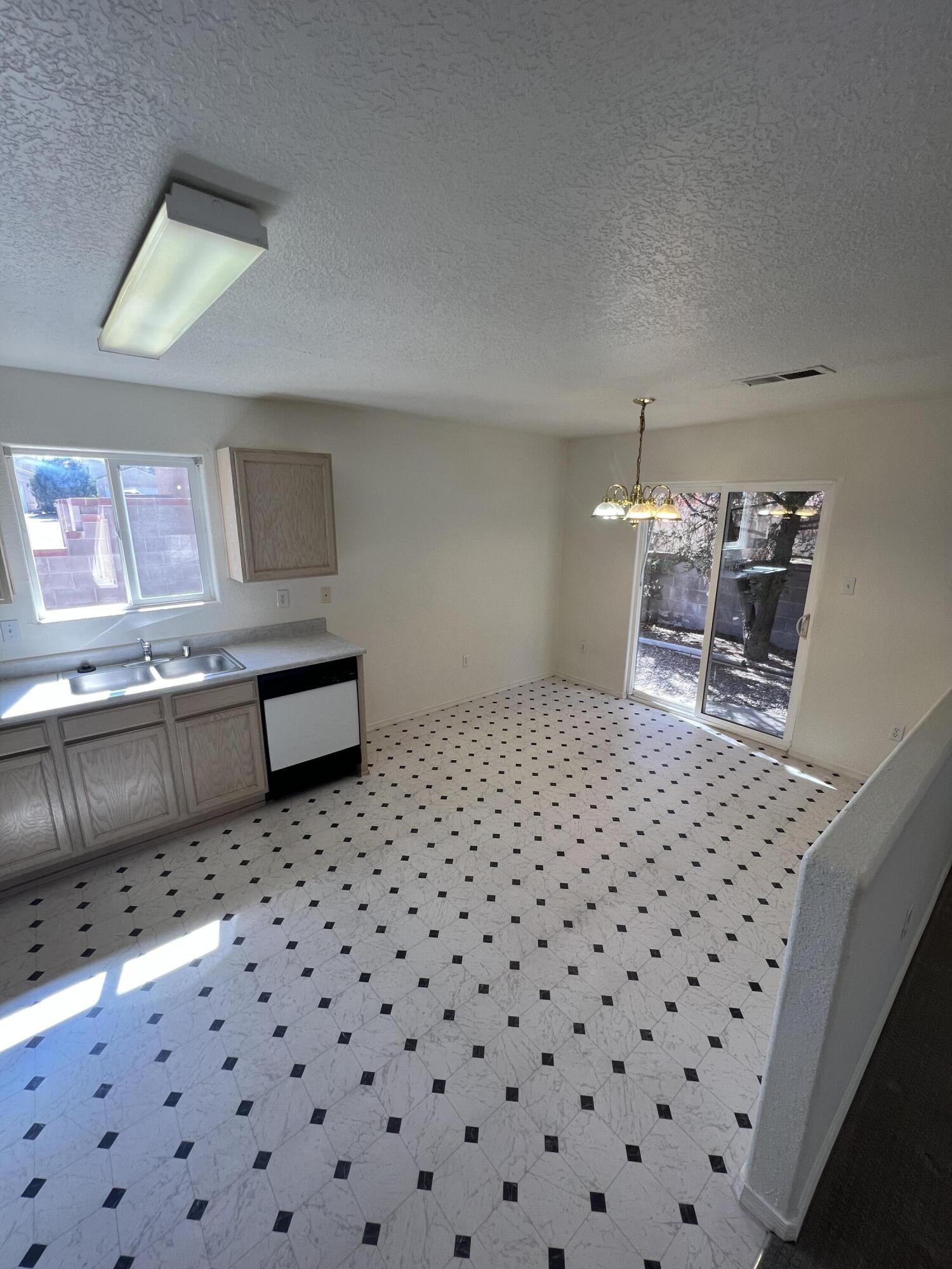 490 Camino Del Rey SW