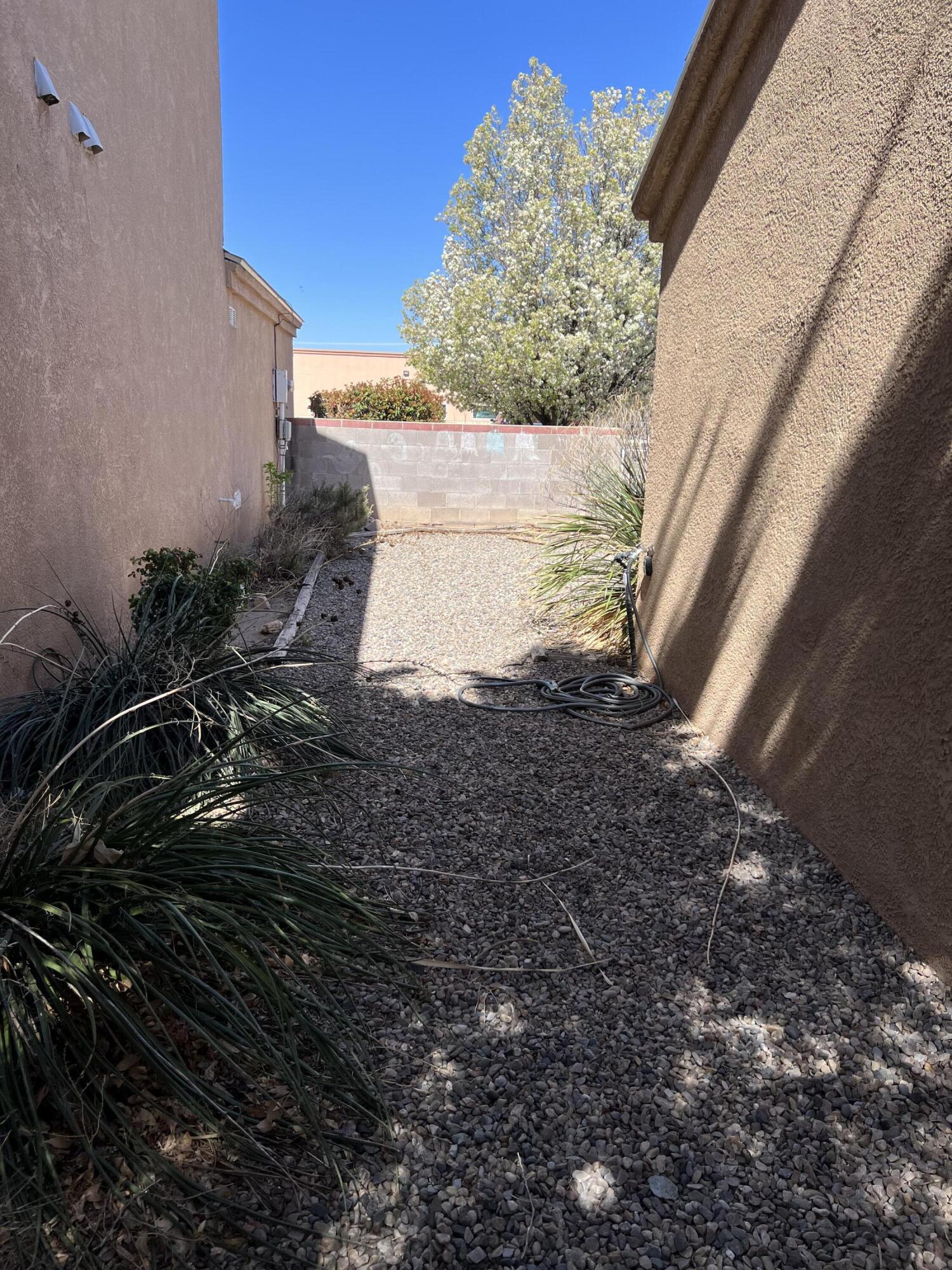 490 Camino Del Rey SW