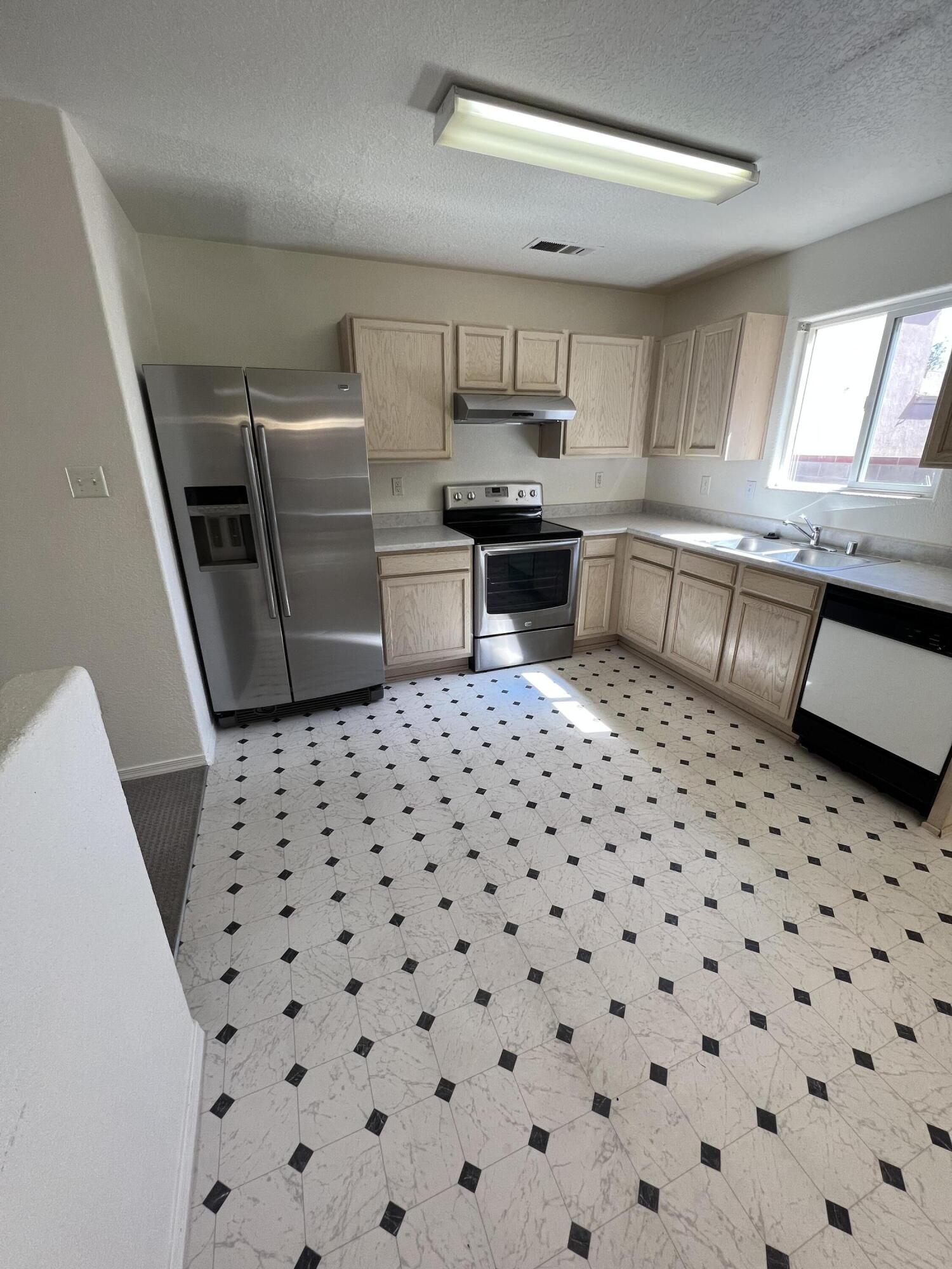 490 Camino Del Rey SW